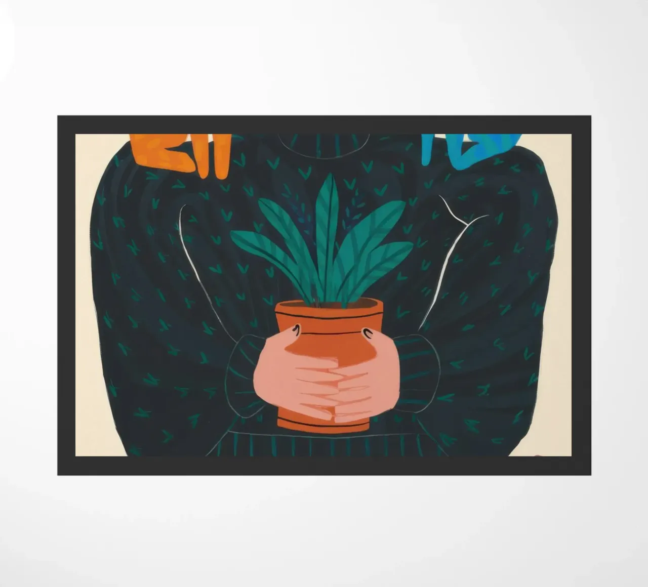 Donna che tiene in mano un vaso per piante zerbino da Marigold Tiga
