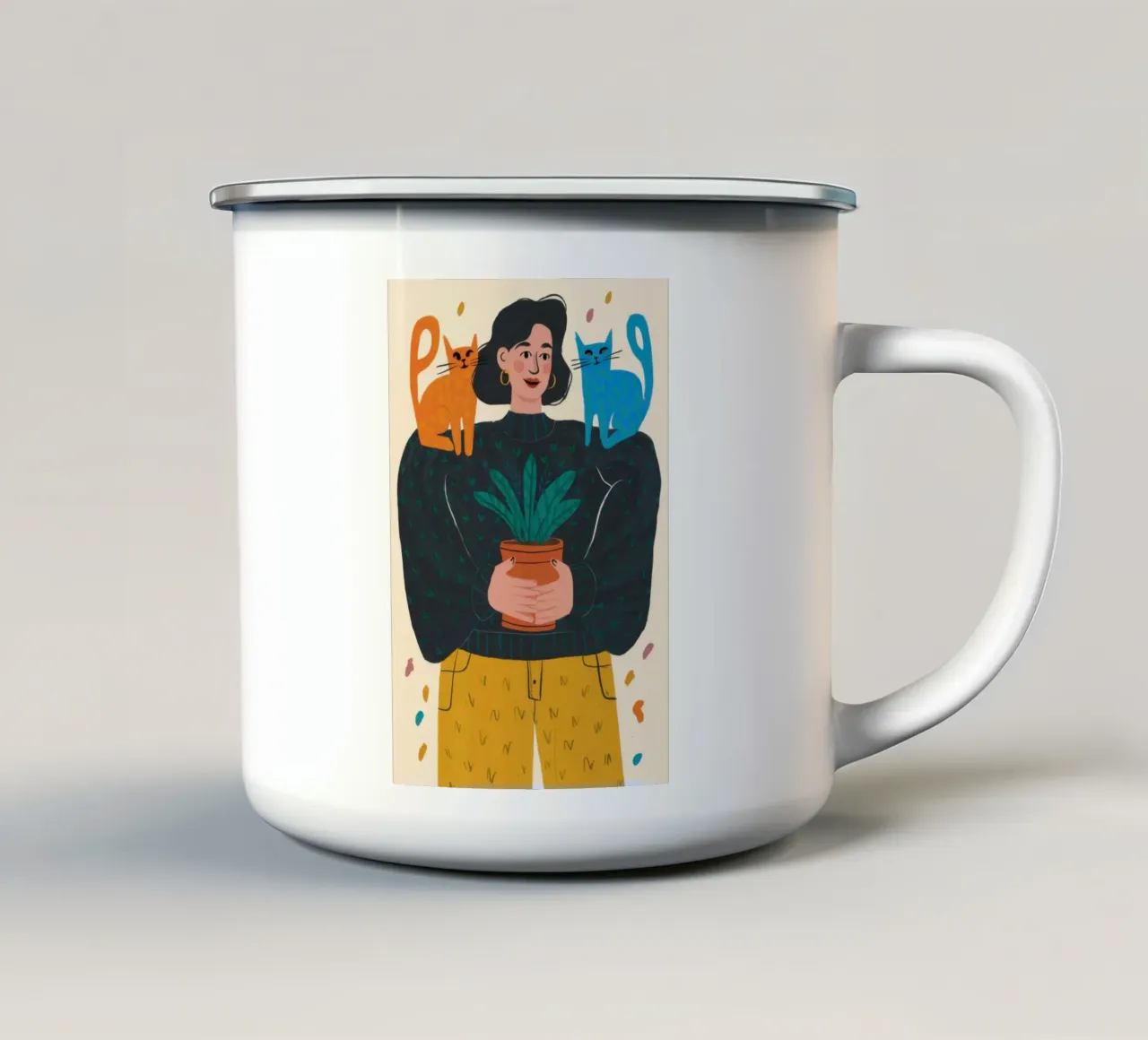 Donna che tiene in mano un vaso per piante tazza in smalto da Marigold Tiga