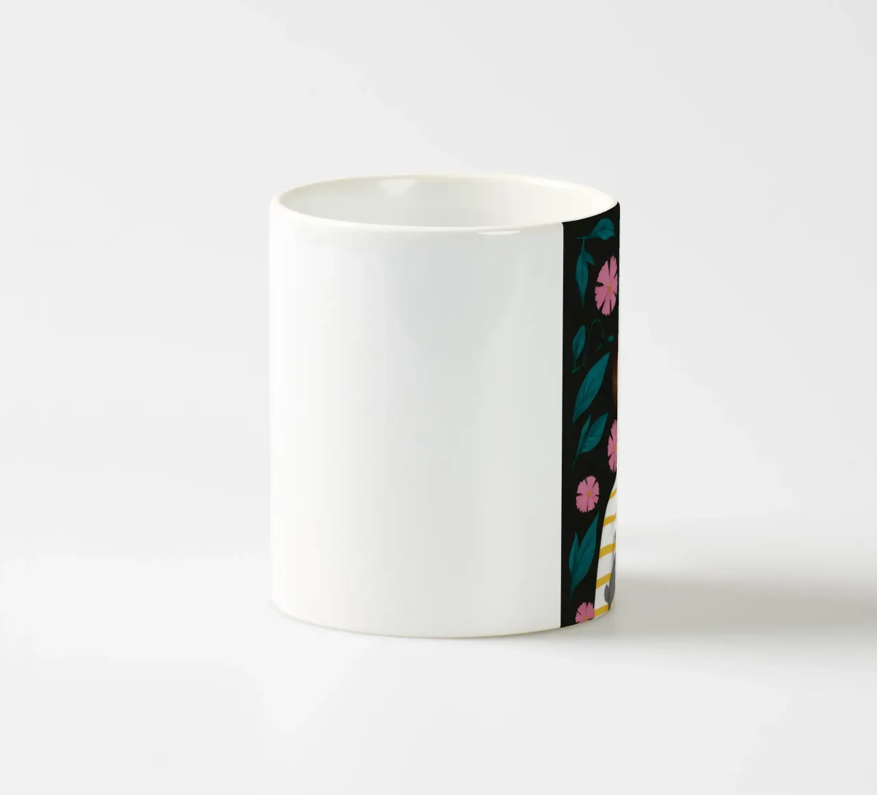 Donna con gatto e fiori tazza in ceramica da Marigold Tiga