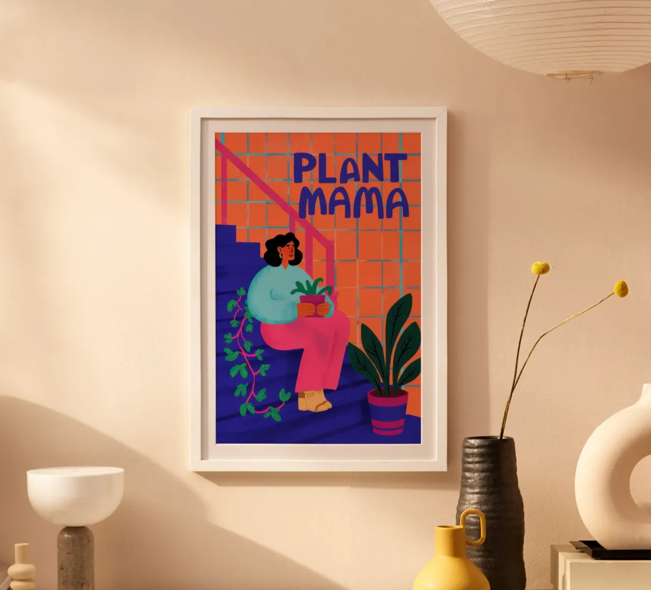 Mamma orgogliosa di una pianta poster con telaio in legno da Pale Aura