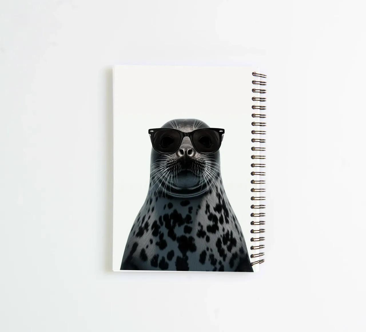 Cool Seal mit Sonnenbrille Ringbuch von Brandi N Huskey