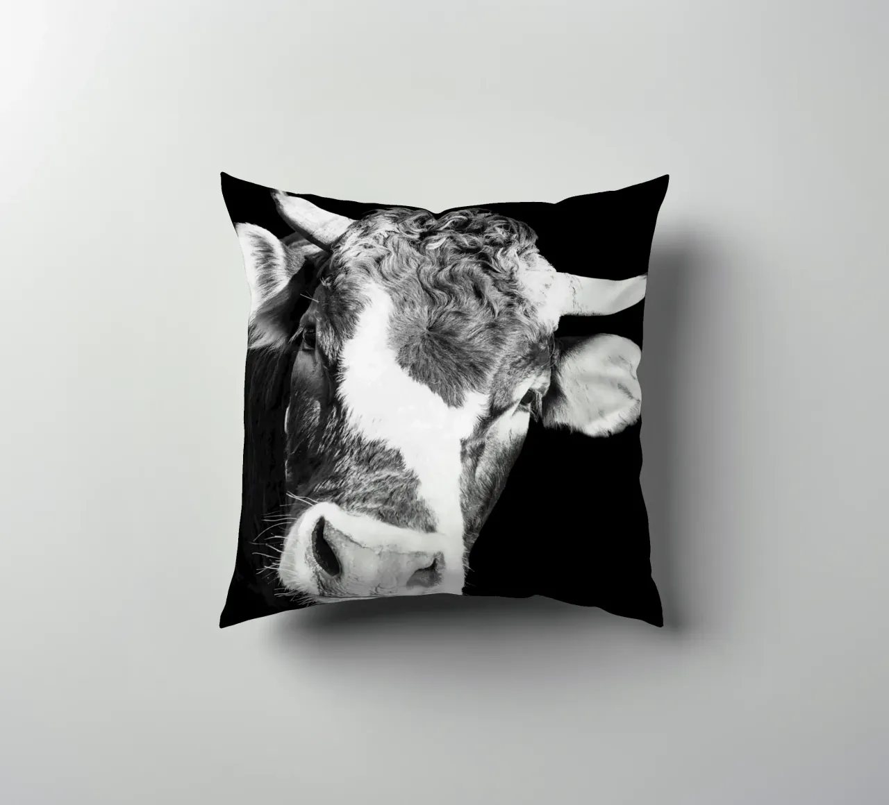 Dark Cow Vibes cuscino da DigiWunderwerk