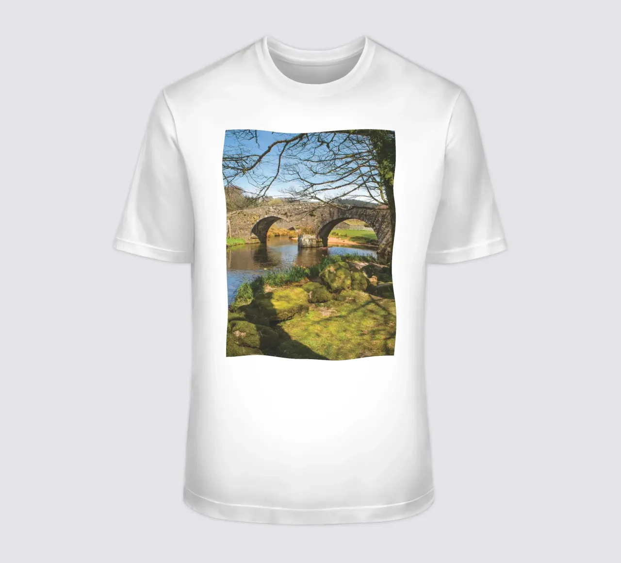 Two Bridges t-shirt da Dave Hare Photography