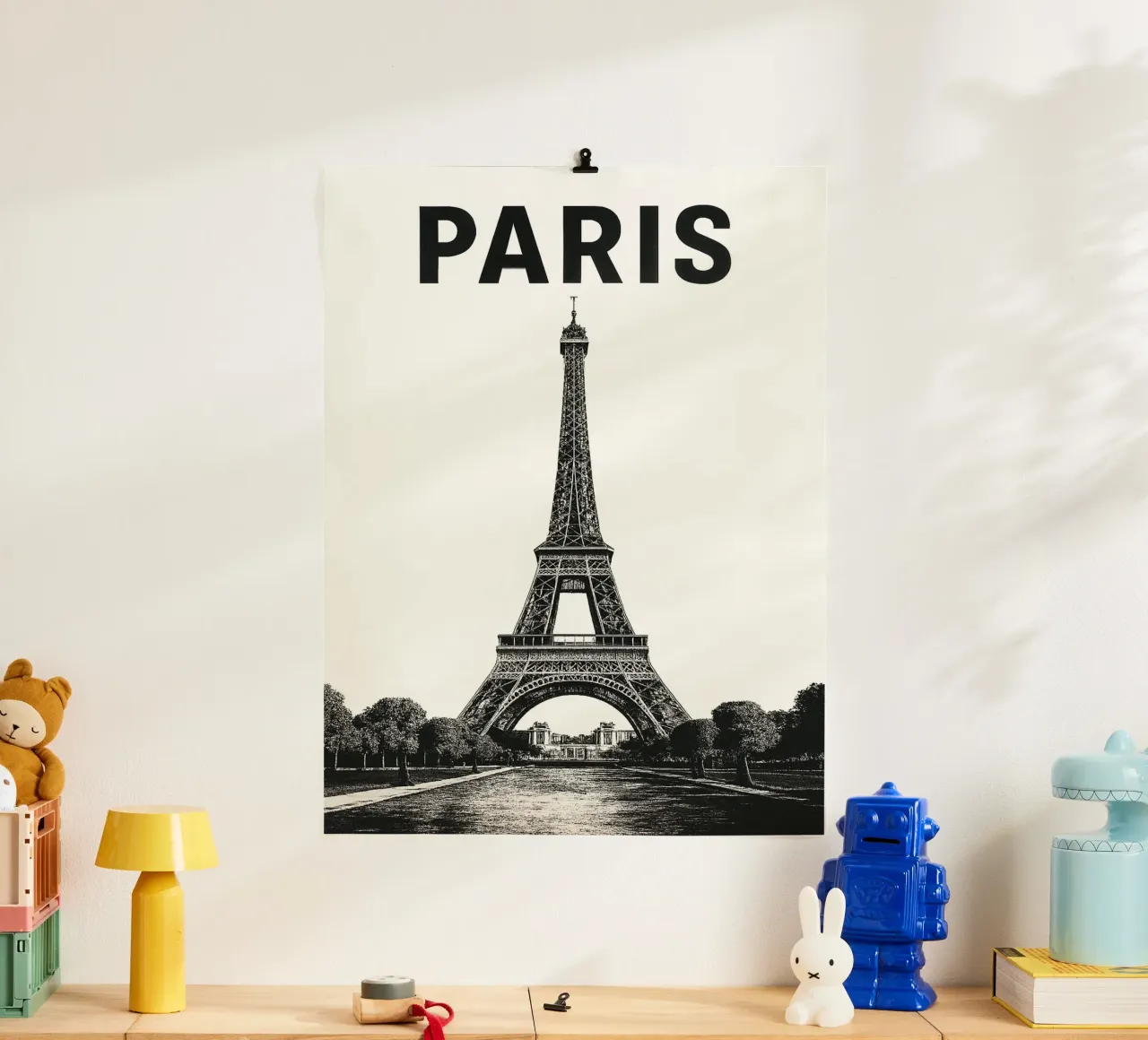Eiffel Tower, Paris in black & white poster da Vintage Travelers