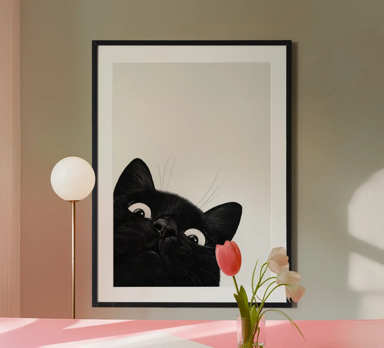 Nieuwsgierige zwarte kat poster met houten frame van Matthew P Link