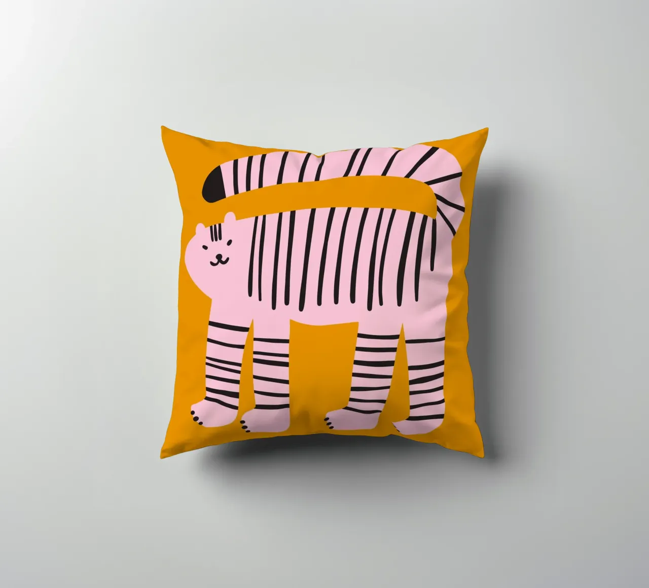 Tiny And Wild No 26 cuscino da treechild