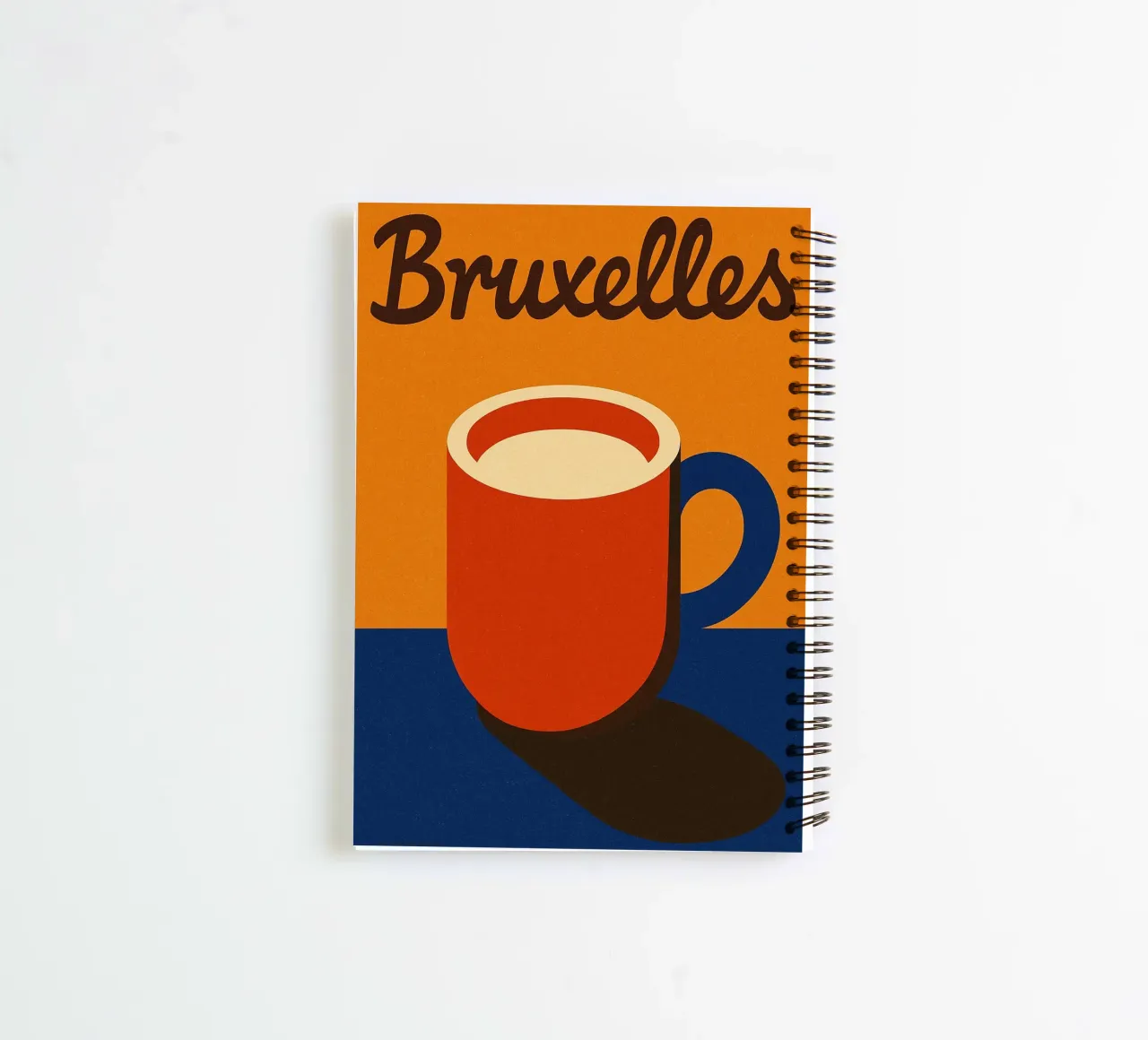 Bruxelles. Caffè caldo e design belga. diario ad anelli da JETLAG | affiches voyage