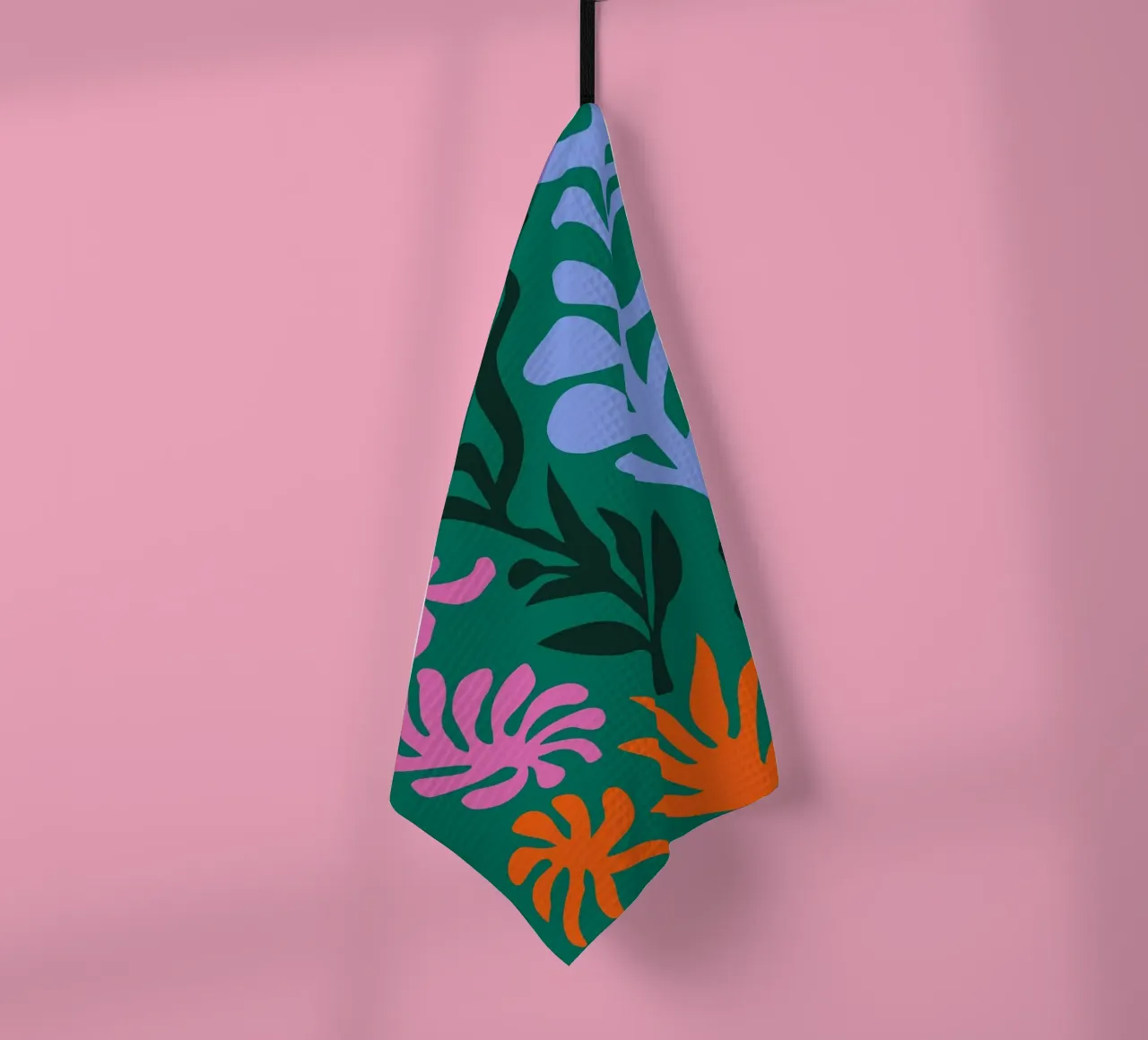 Lebendige abstrakte Botanik - von Matisse inspiriert Geschirrtuch von E Cannon