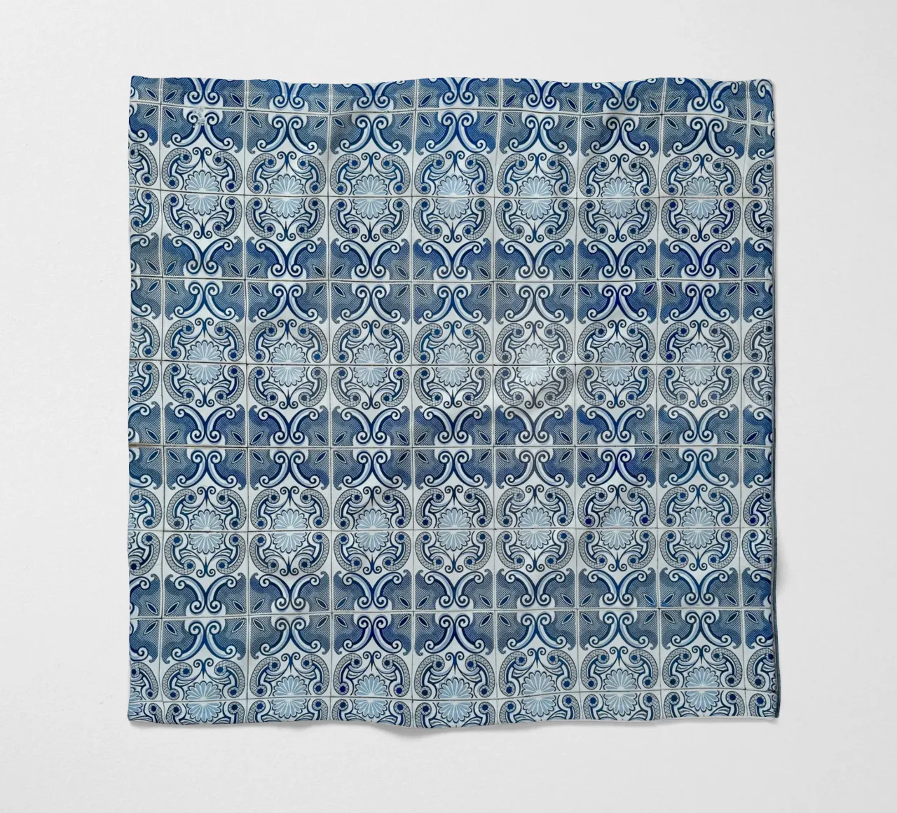 Portuguese Tiles II coperta in pile da Thilo Grøsch