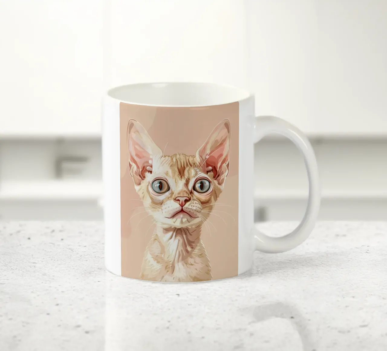 Sereno gatto Devon Rex con occhi chiari tazza in ceramica da DesignDoodle