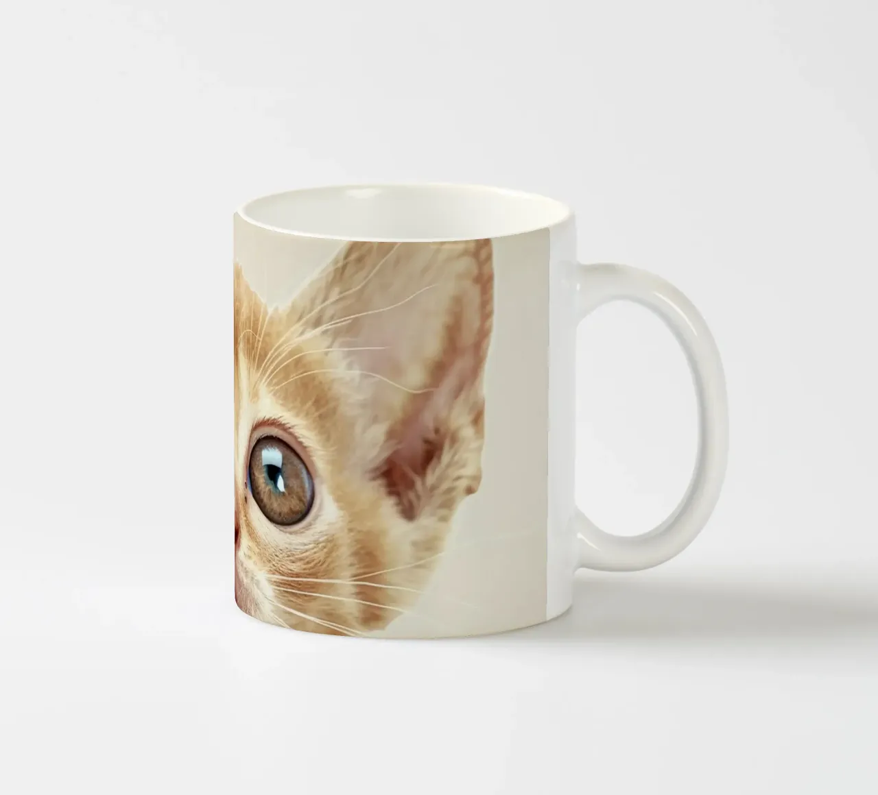 Gatto curioso Ginger Devon Rex tazza in ceramica da DesignDoodle
