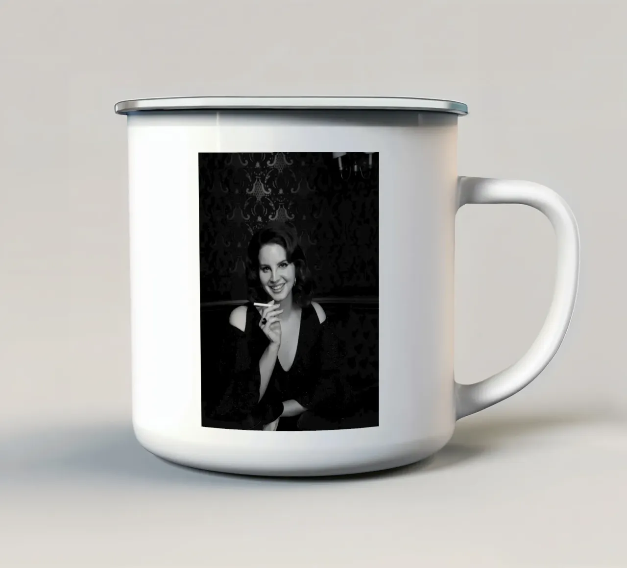 Il fumo di Lana Del Rey tazza in smalto da Jordan shop