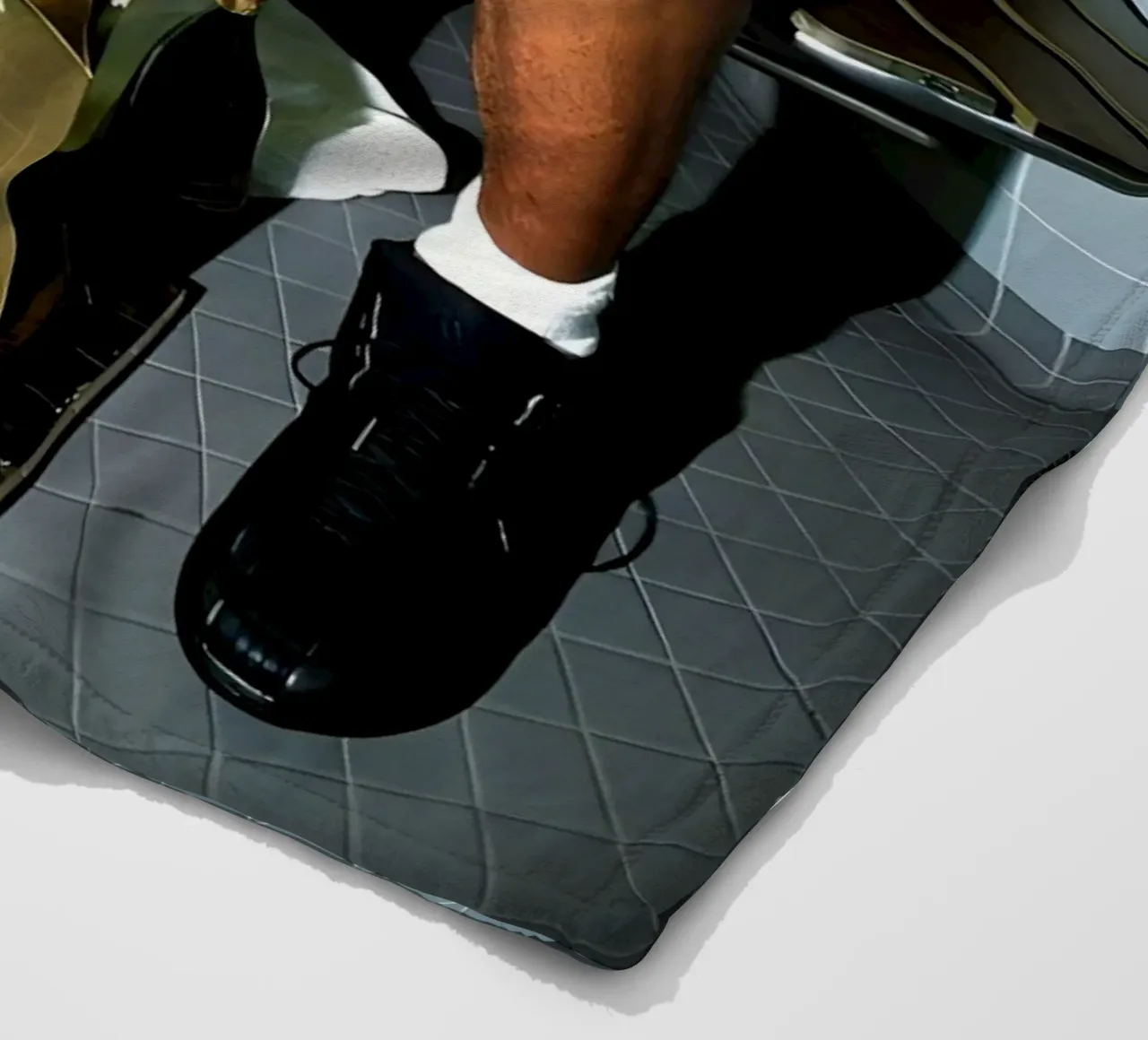 Kobe weint Fleecedecke von FAKE ARTWORK STORE