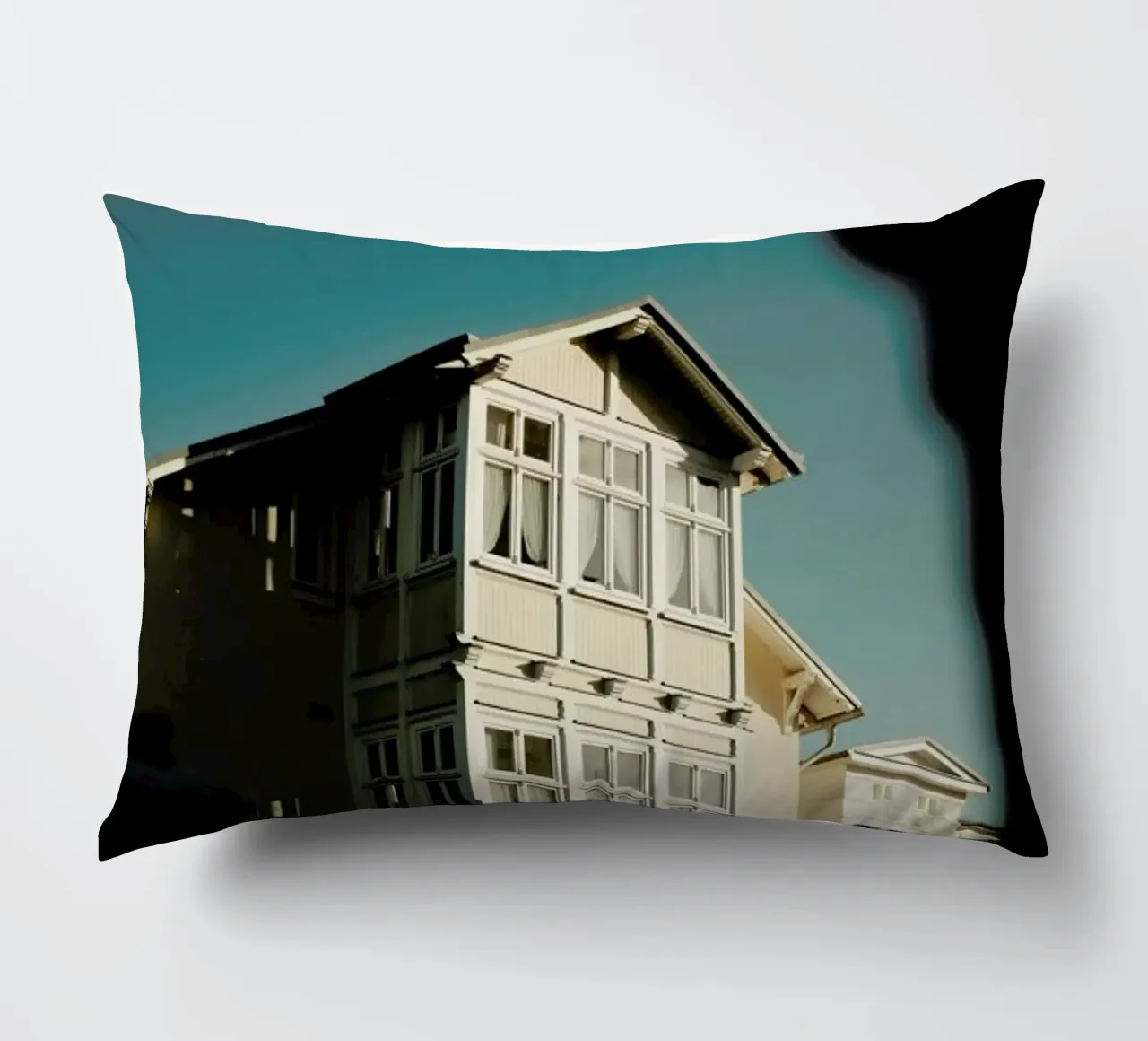 The Hidden House cuscino da Sebastian Hilgetag