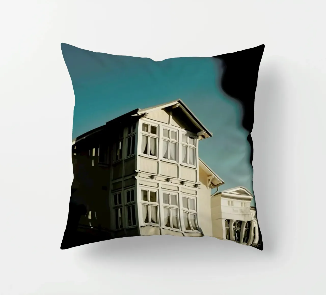 The Hidden House cuscino da Sebastian Hilgetag