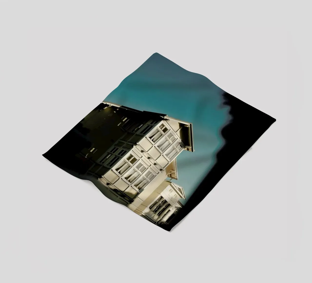 The Hidden House coperta in pile da Sebastian Hilgetag