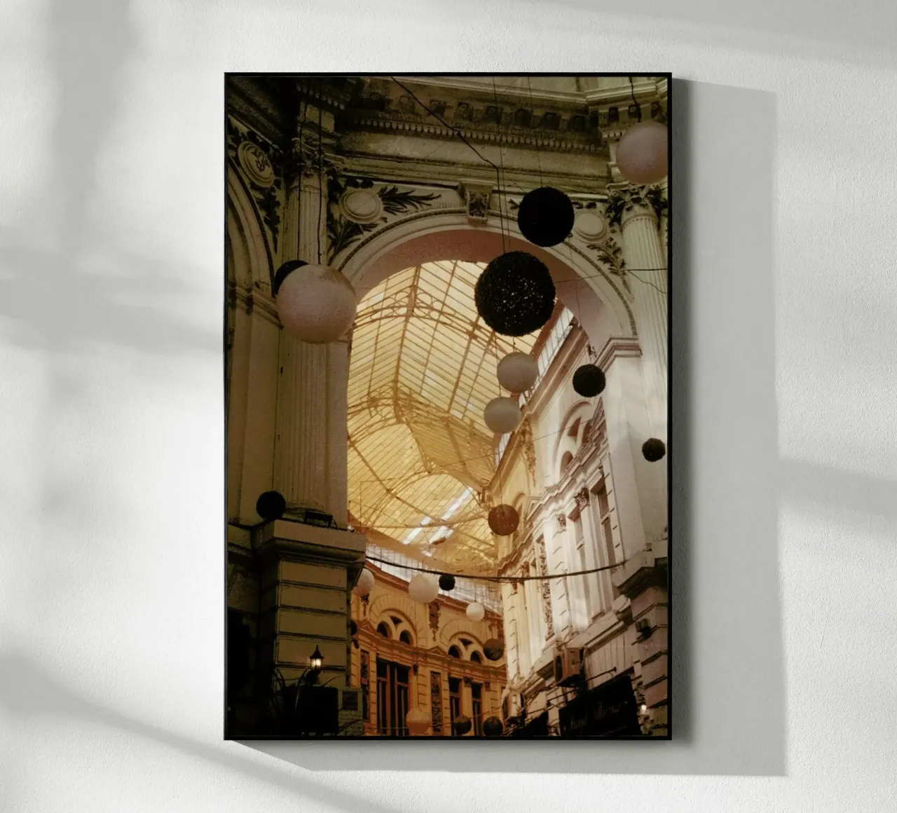 Analog Series Balloons In The Mall plexiglass da Sebastian Hilgetag
