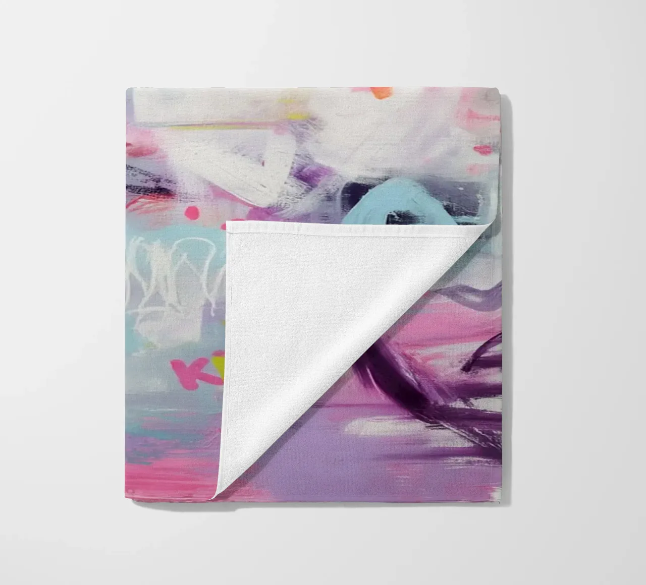 Kiss and hug beach towel by Carinaprint