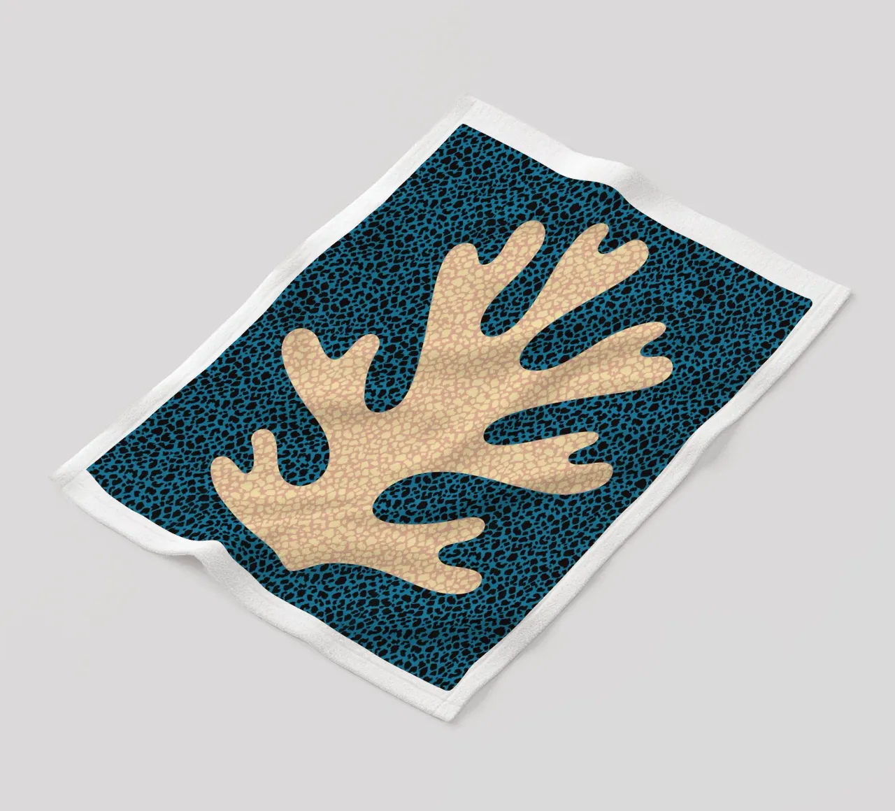 Corallo pastello piastrellato coperta in pile da Little Dean