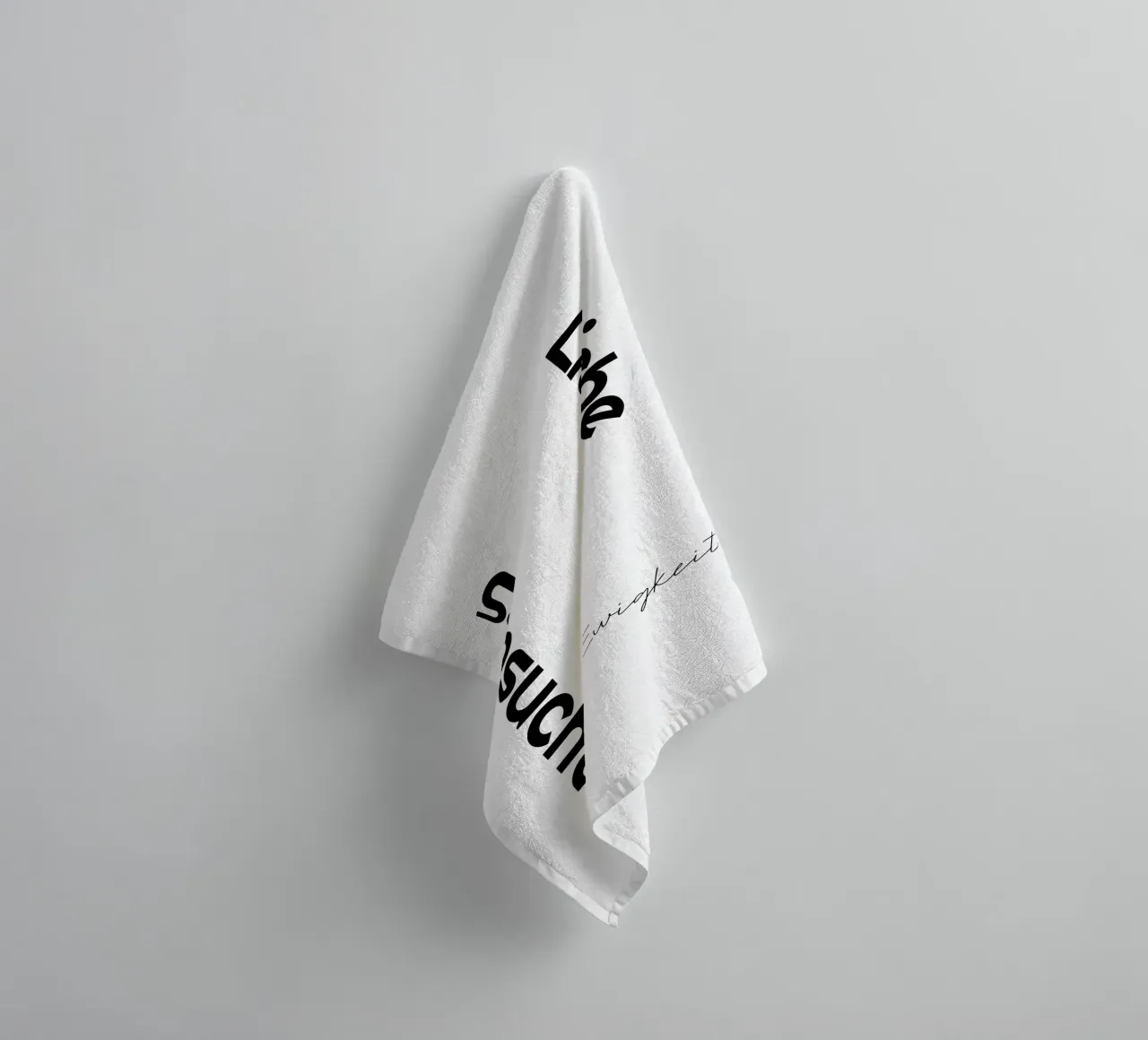 Amore che desidera l'eternità asciugamano da bagno da YV TYPOGRAPHY