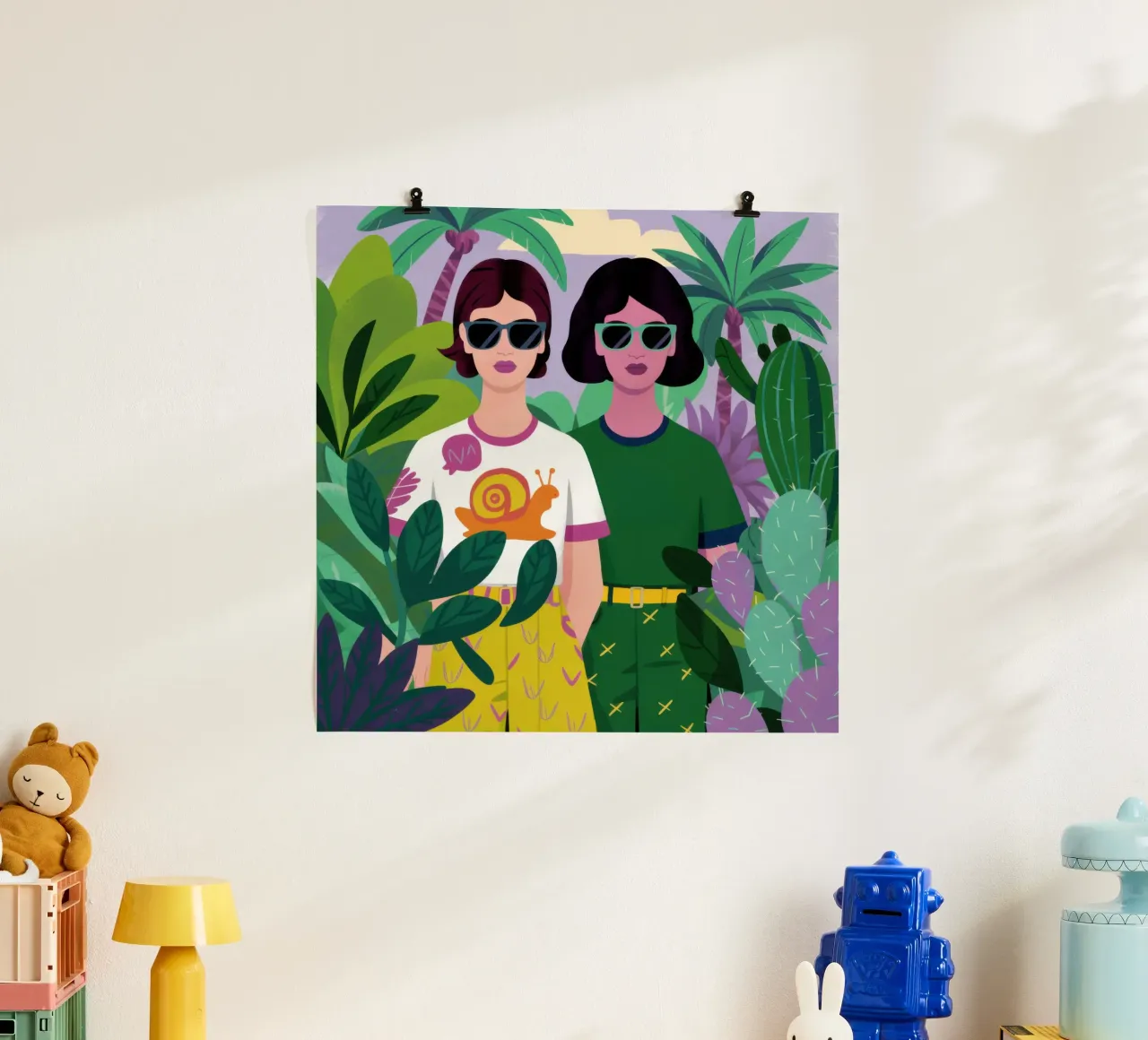Occhiali da sole e pesci rossi poster con telaio in legno da Pale Aura