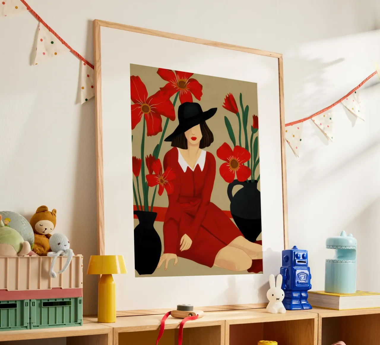 Rotes Kleid Schwarzer Hut Poster mit Kunststoffrahmen von Marigold Tiga