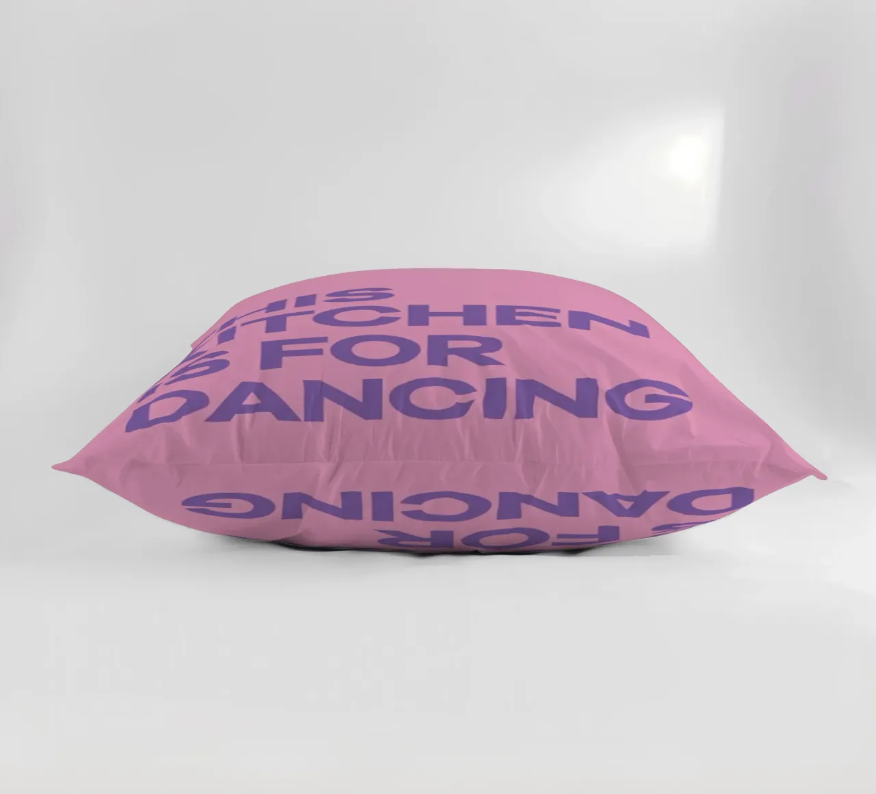 This Kitchen is for Dancing Purple kussen van Pure