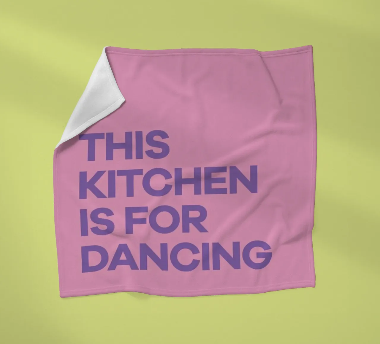 This Kitchen is for Dancing Purple fleecedeken van Pure