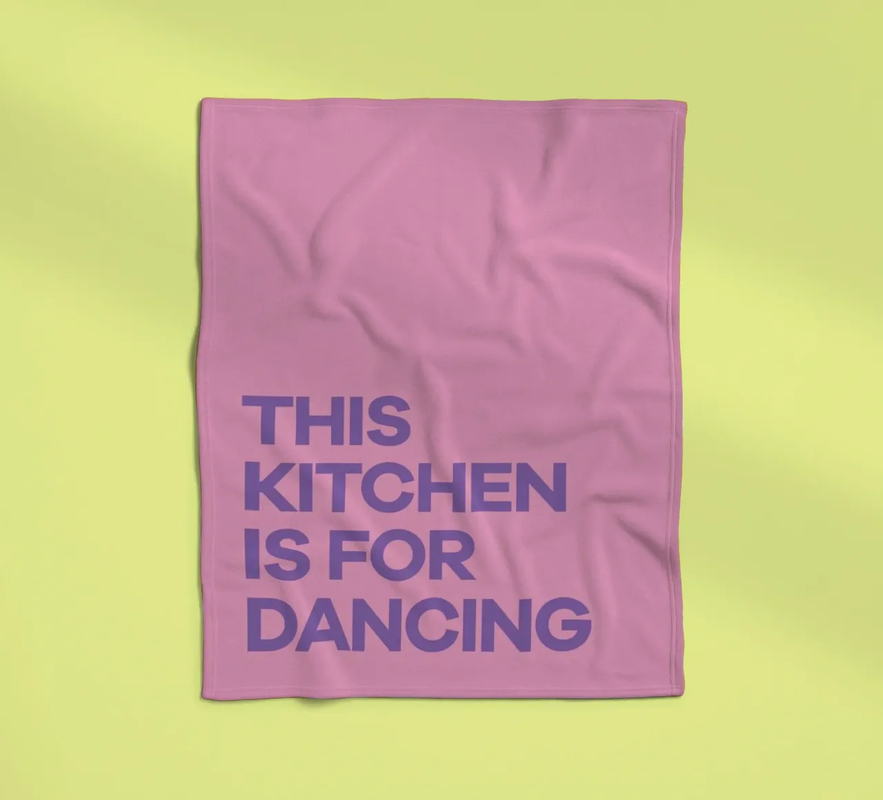 This Kitchen is for Dancing Purple fleecedeken van Pure