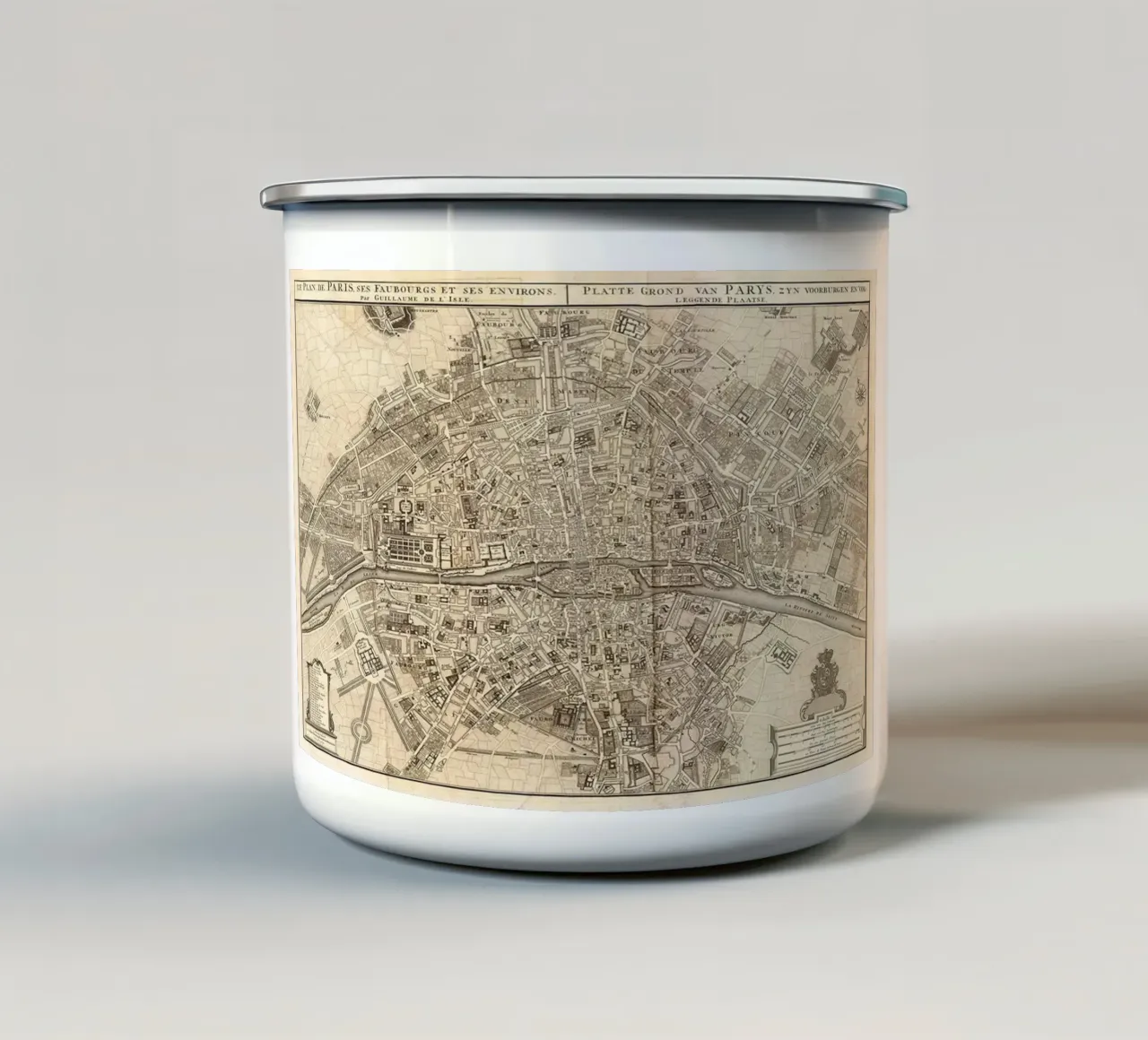 Poster d'epoca con la mappa di Parigi tazza in smalto da Lyndamaps