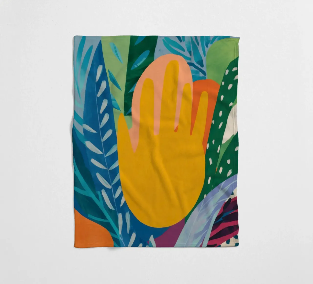 Mano d'oro coperta in pile da Arcane Lines