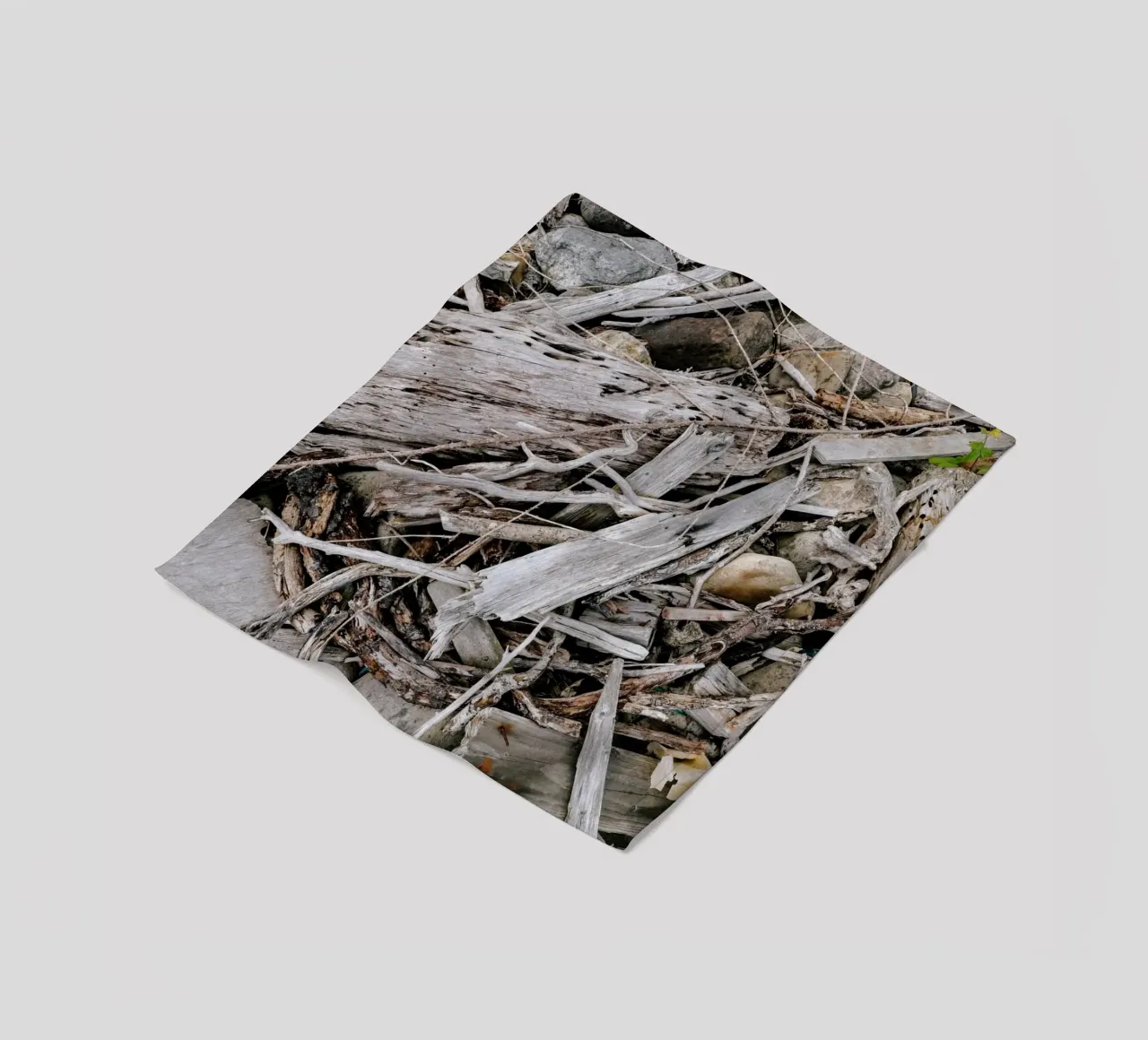 Gezeitengeflecht coperta in pile da The Wild Creative Studio