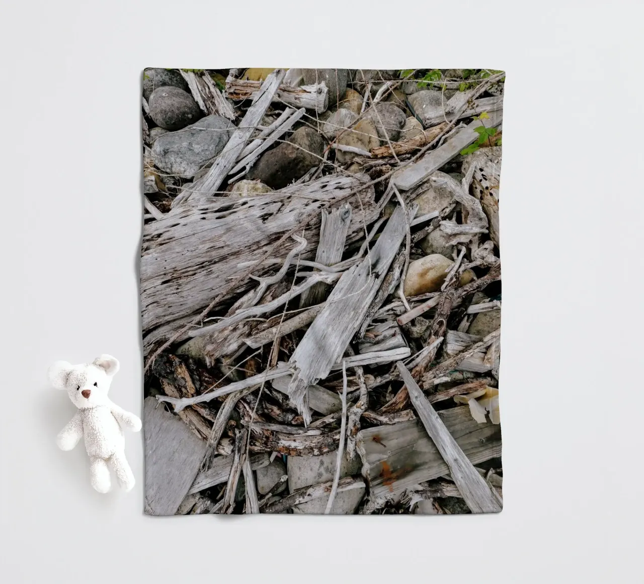 Gezeitengeflecht coperta in pile da The Wild Creative Studio