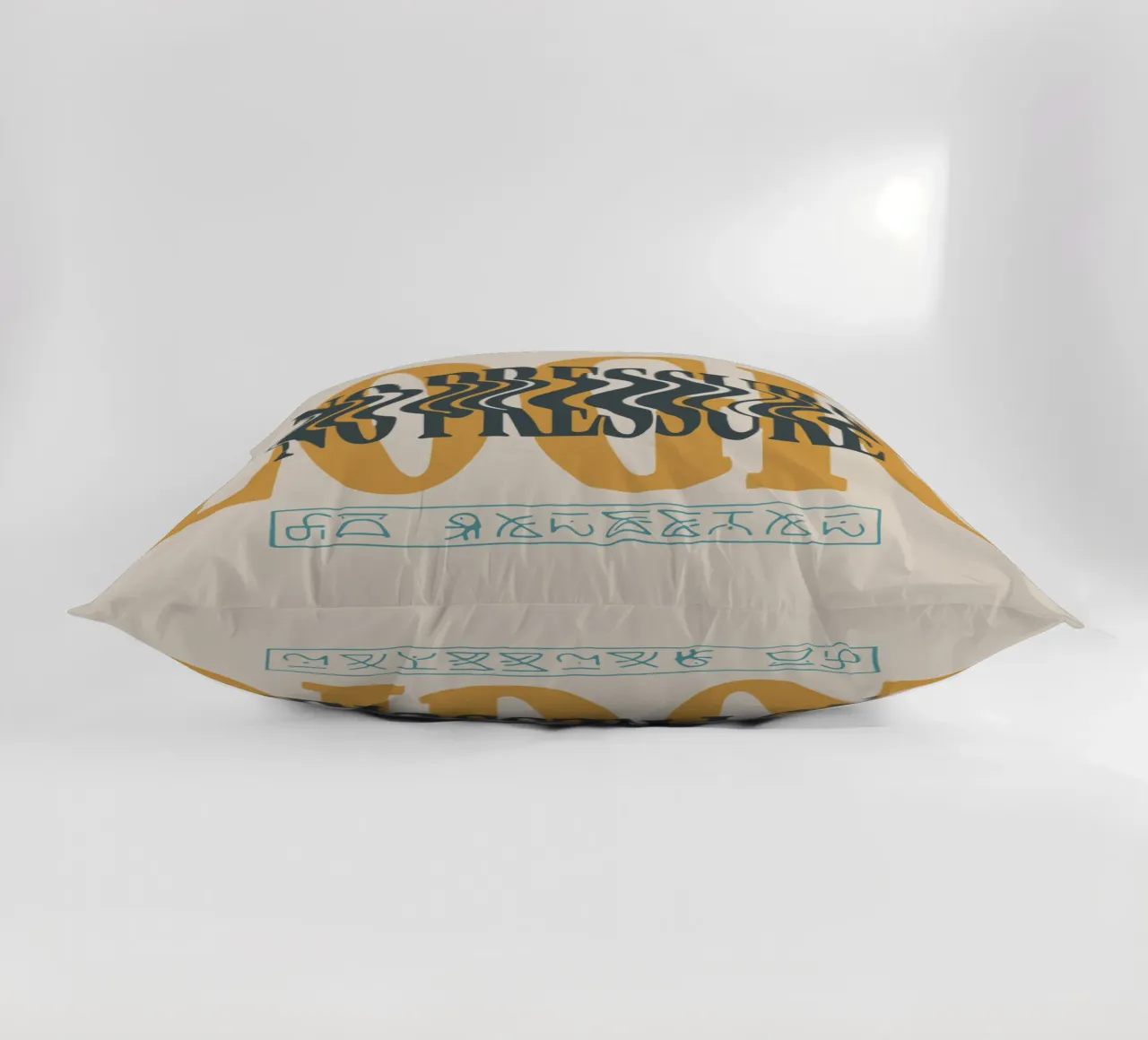 NO PRESSURE Logic V1 cuscino da lindacleveland