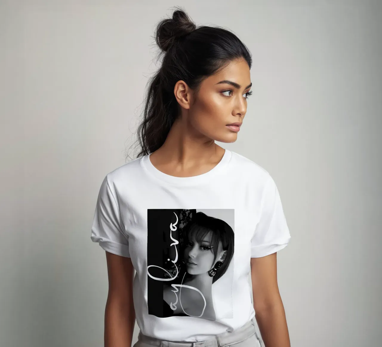 Ayliva Monochrome t-shirt by vintage