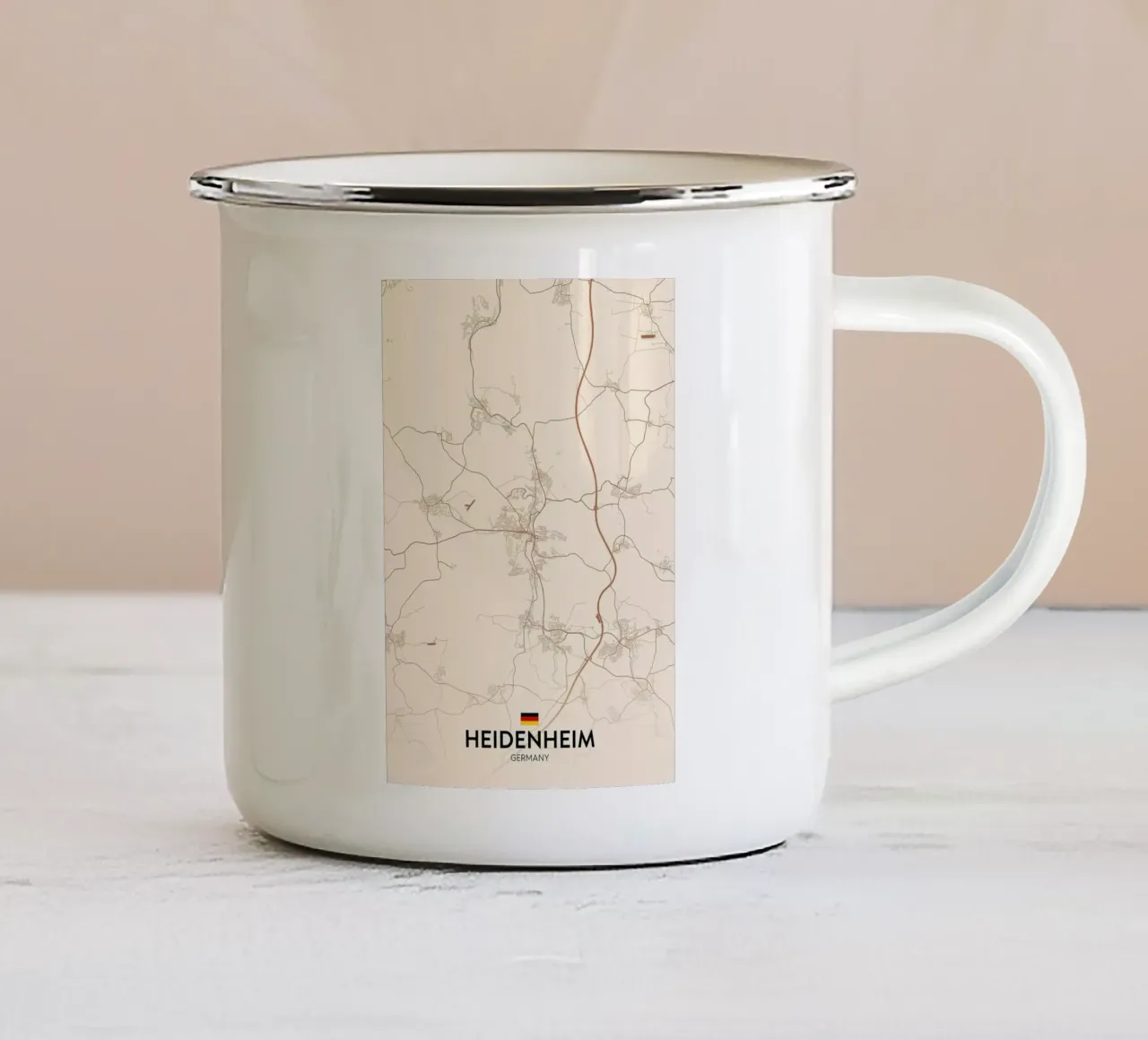 Heidenheim DE tazza in smalto da Rick Thompson