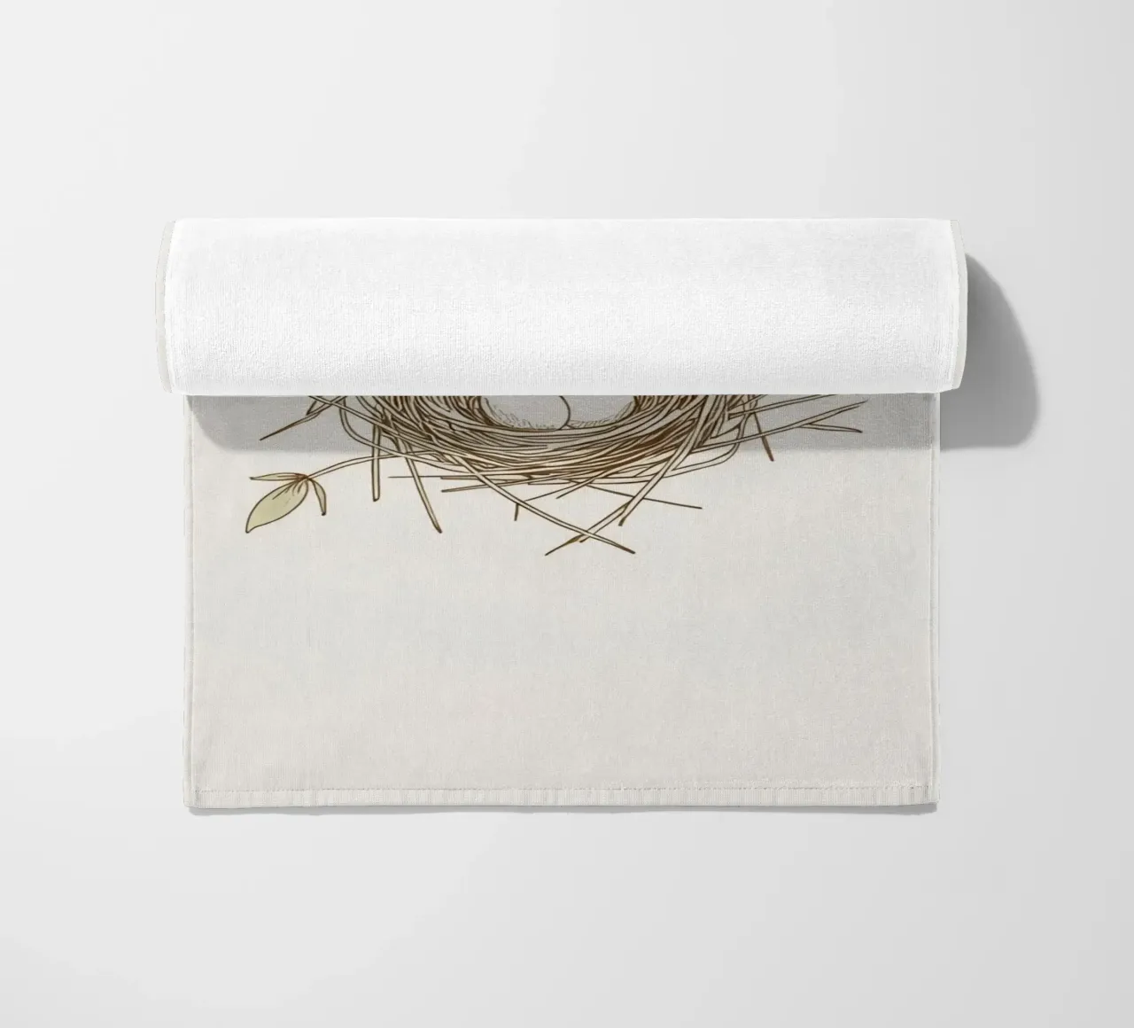 Illustrazione del nido con tre uova bianche all'interno, telo mare da DesignDoodle
