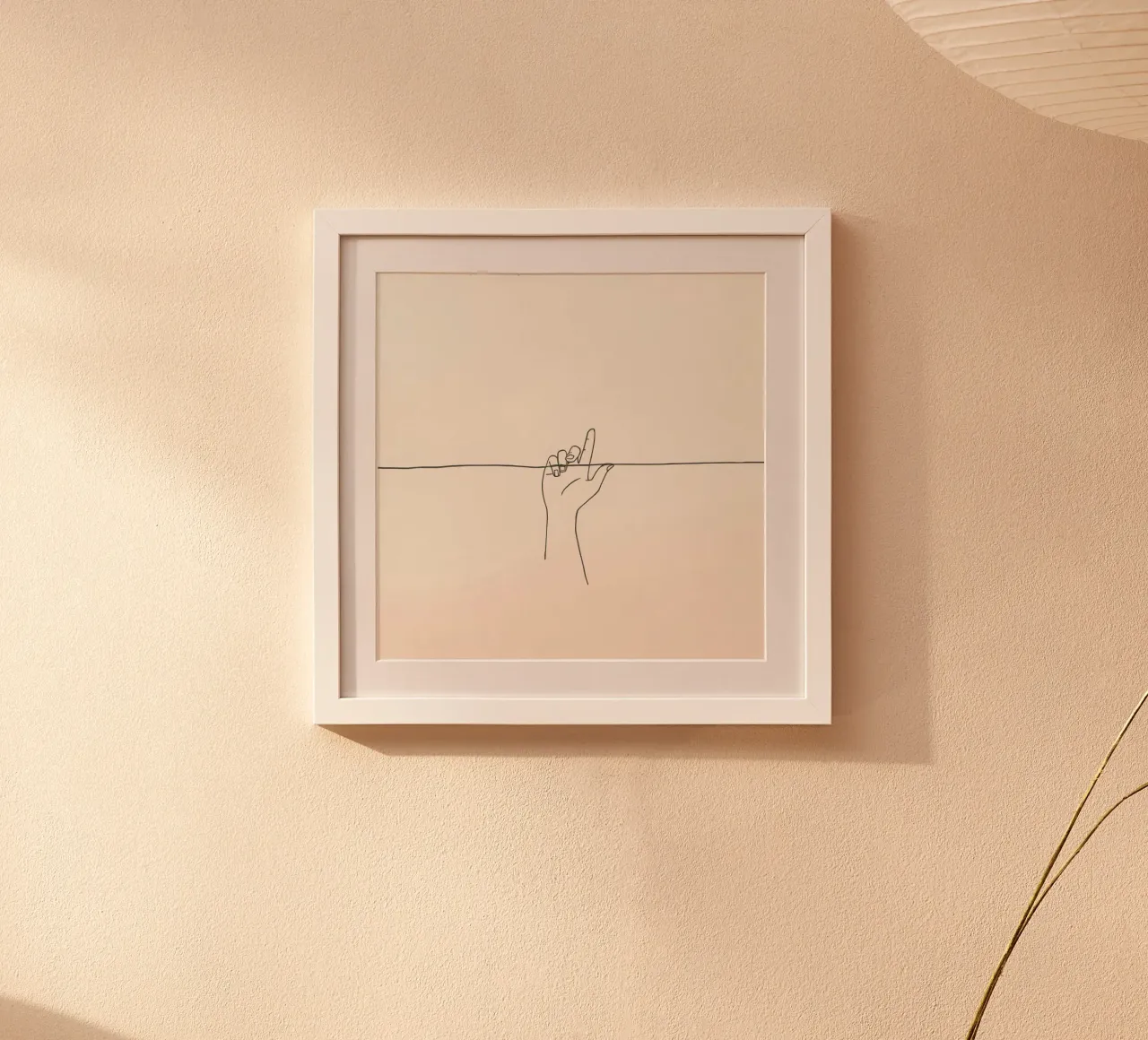 Outline of a hand with a finger grabbing thin black line carta hahnemühle da DesignDoodle