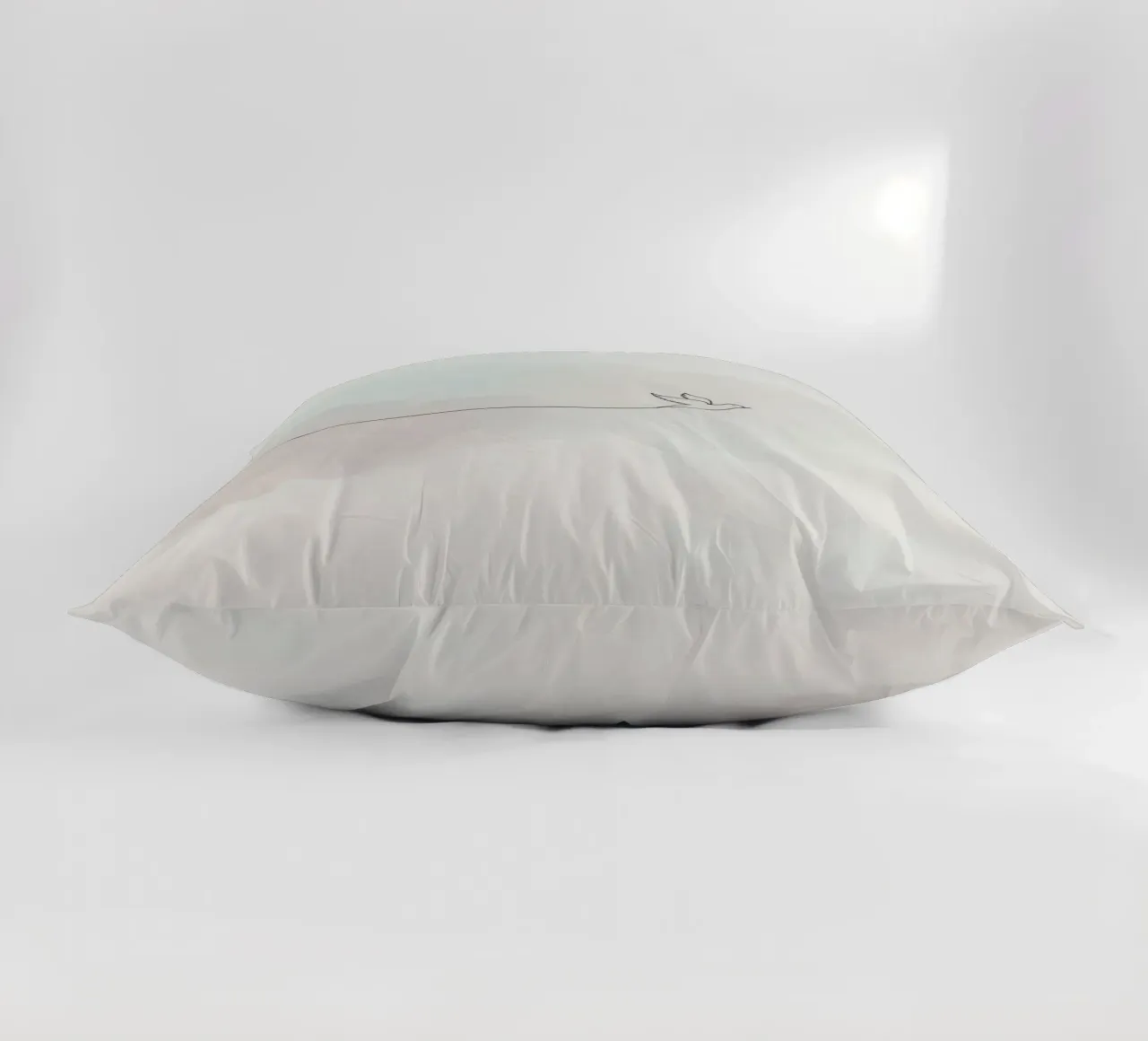 Sagoma minimalista di una colomba in volo cuscino da DesignDoodle