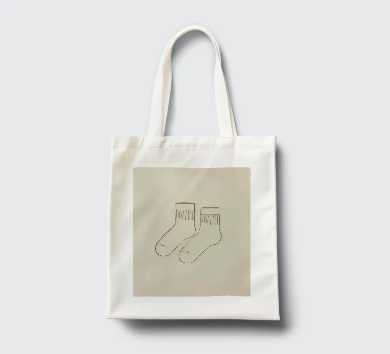 Dos calcetines informales se dibujan con simples líneas negras tote bag de DesignDoodle