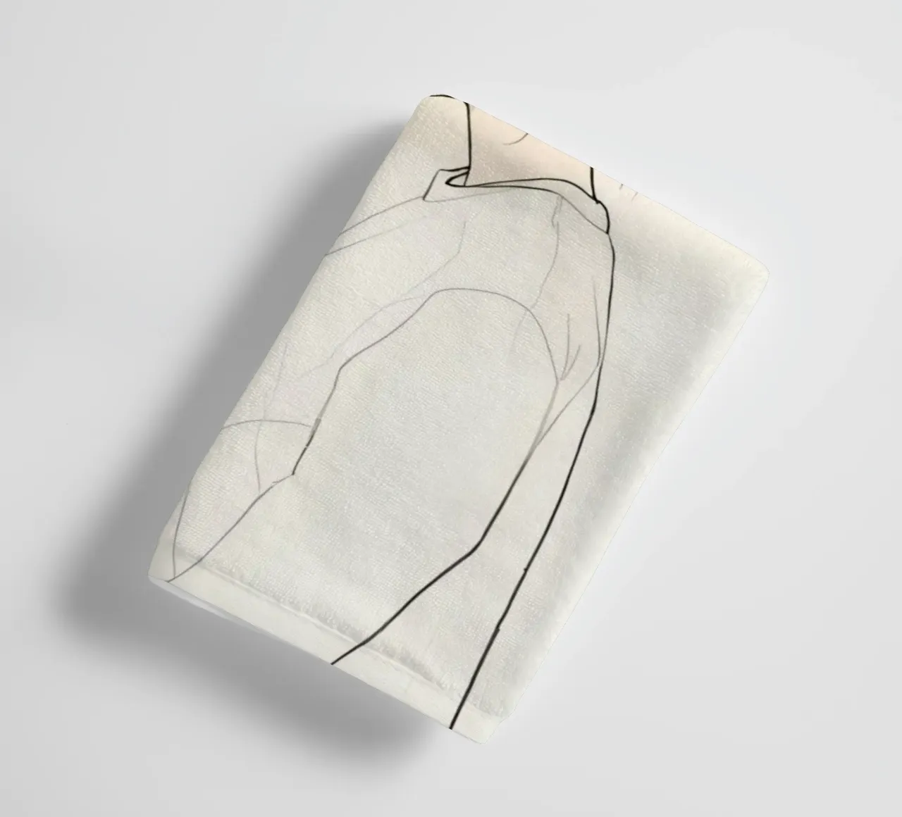 Giovane donna in piedi accanto a un alto lampione asciugamano da bagno da DesignDoodle