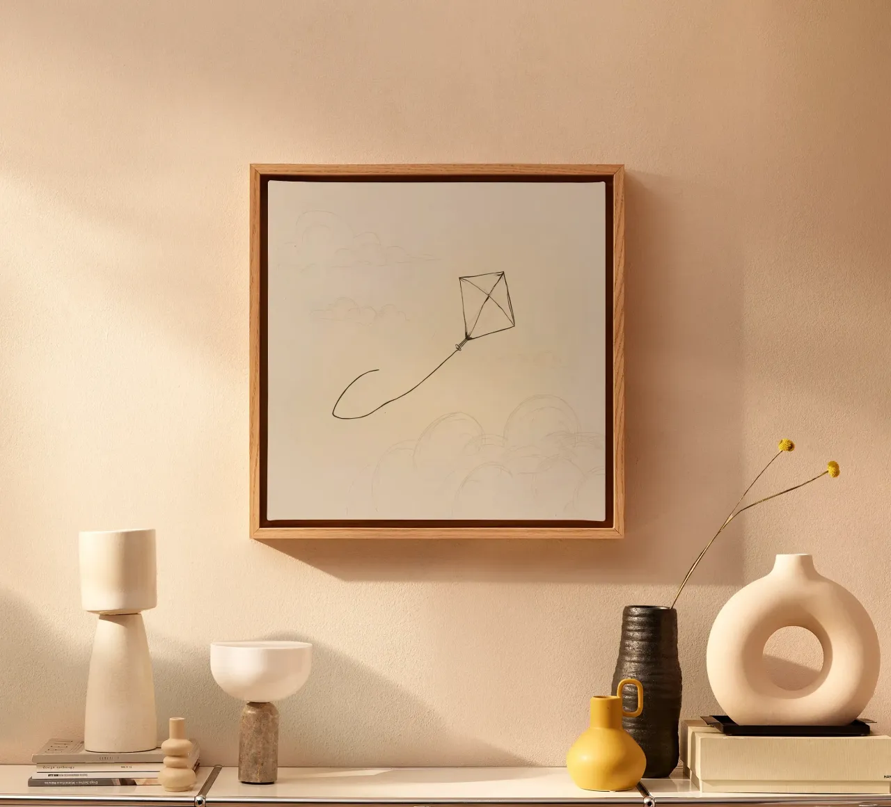 L'aquilone vola in alto con le nuvole abbozzate tela con Cornice a cassetta da DesignDoodle