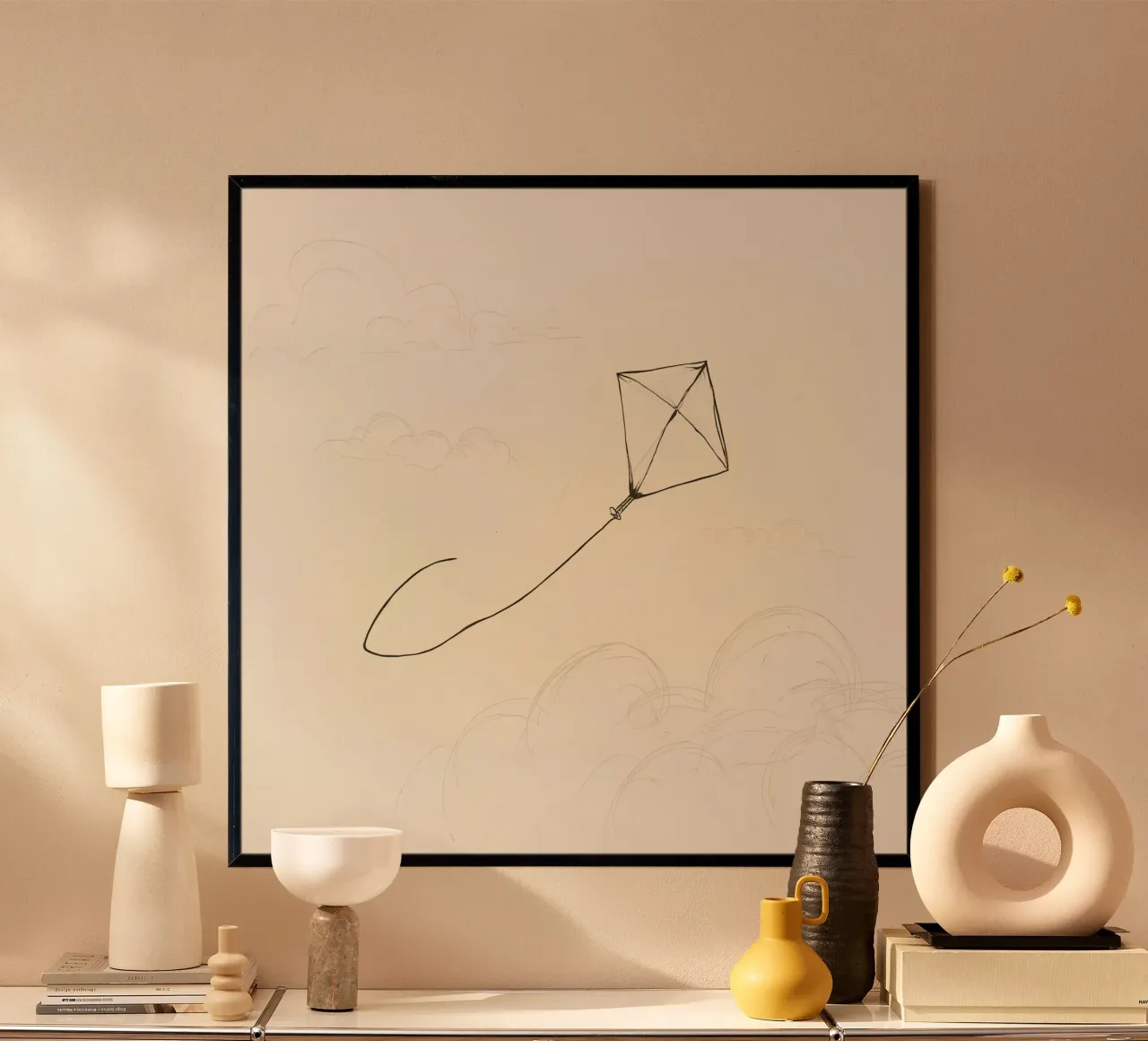 L'aquilone vola in alto con le nuvole abbozzate carta hahnemühle da DesignDoodle