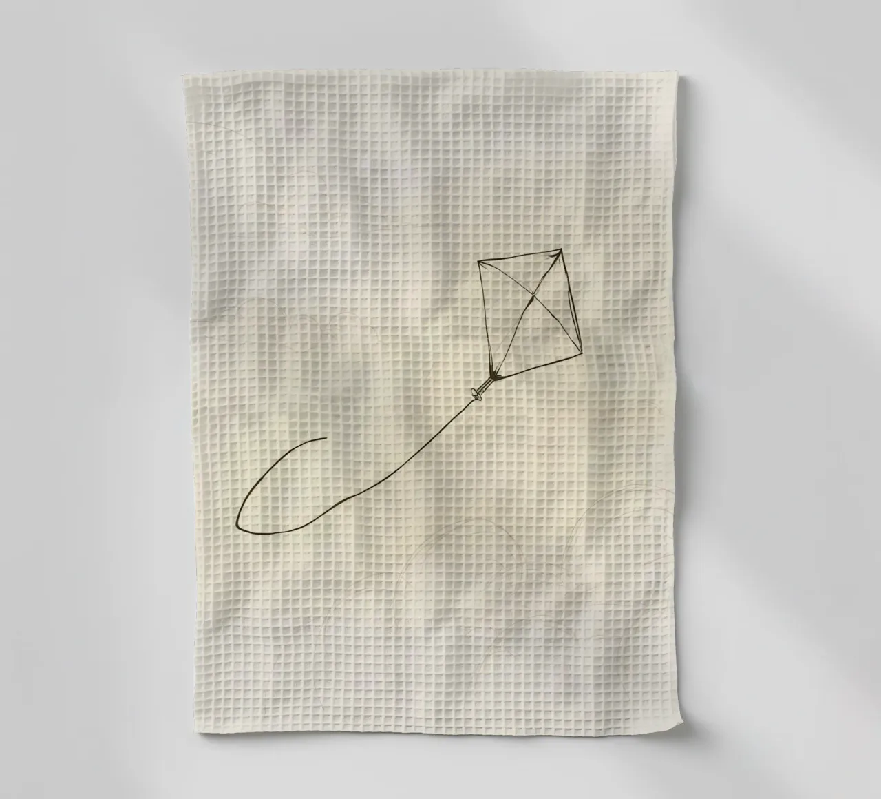 L'aquilone vola in alto con le nuvole abbozzate canovaccio da cucina da DesignDoodle