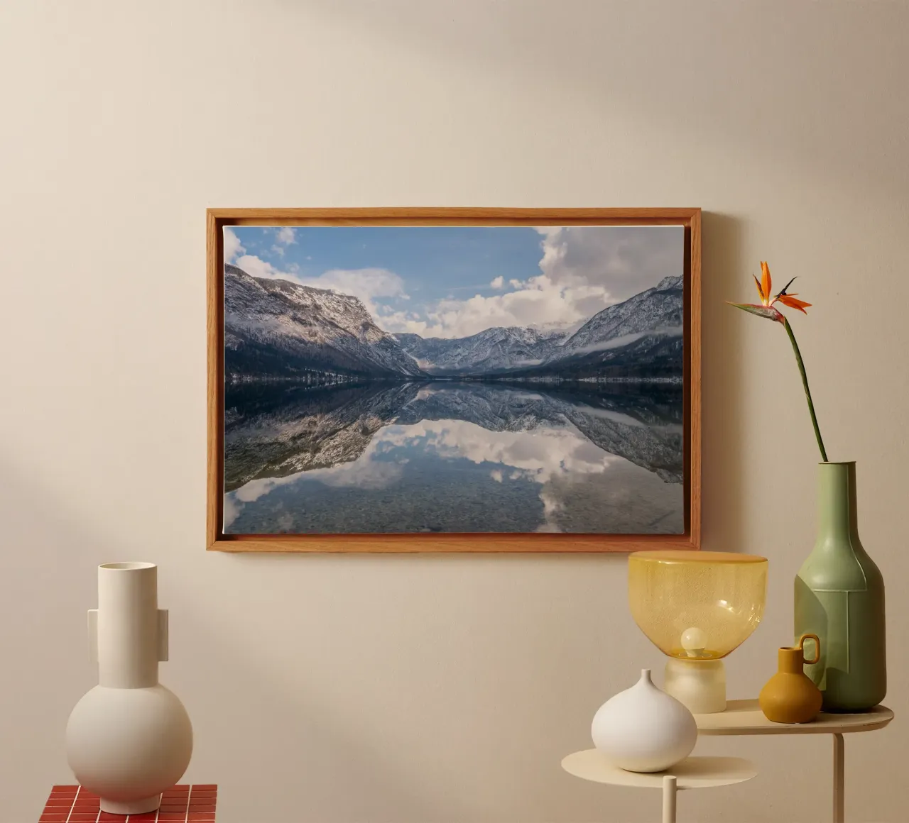 Paesaggio onirico tela con Cornice a cassetta da PhotoVibe Decor