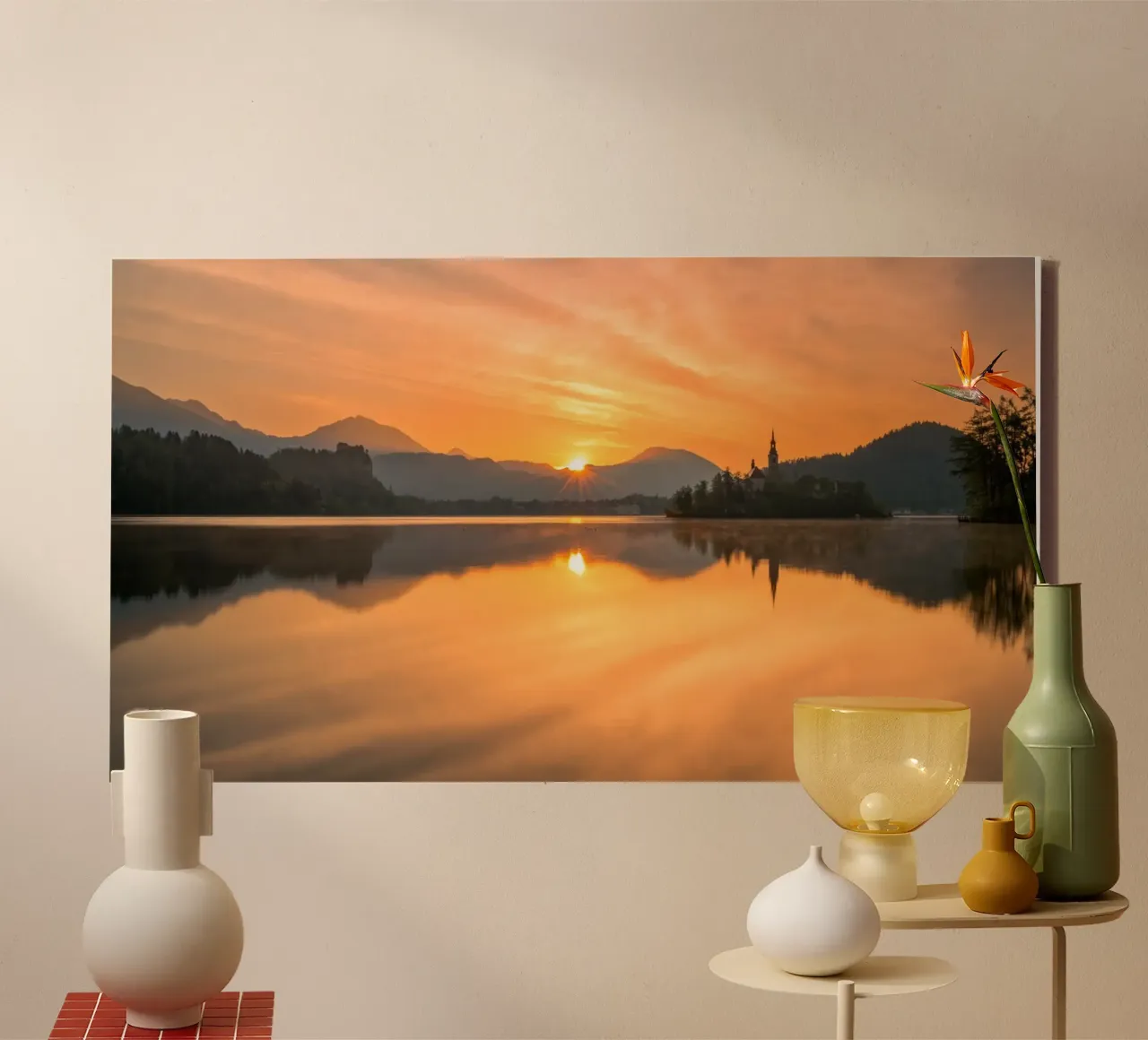 Paesaggio onirico tela con Cornice a cassetta da PhotoVibe Decor