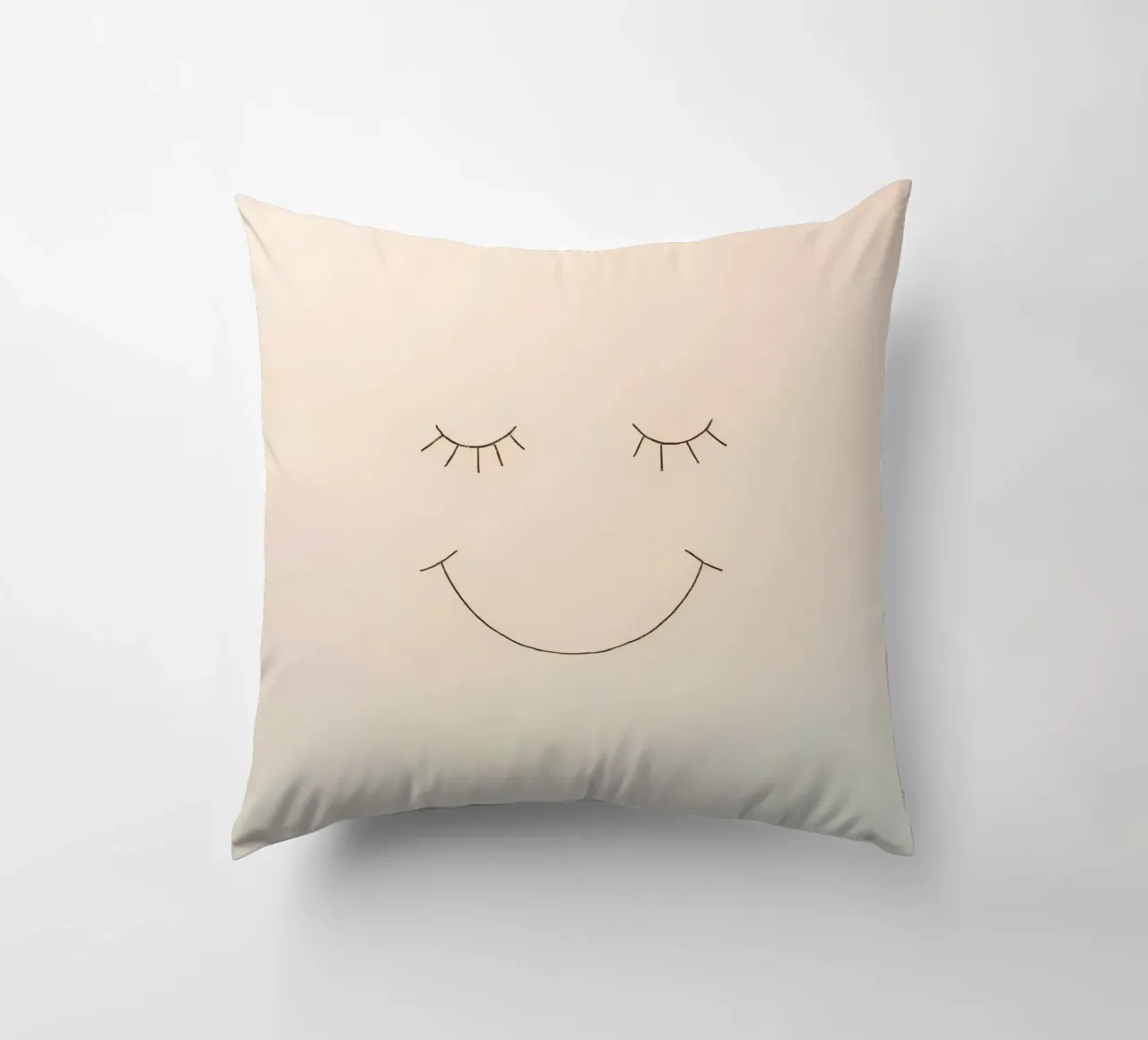 Semplice disegno di un volto con occhi chiusi e sorriso cuscino da DesignDoodle