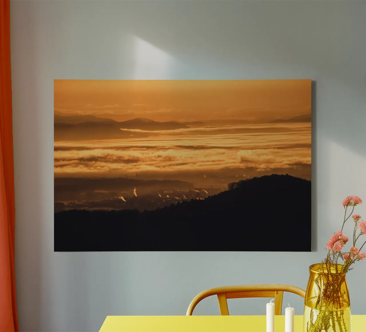 Paesaggio onirico tela con Cornice a cassetta da PhotoVibe Decor