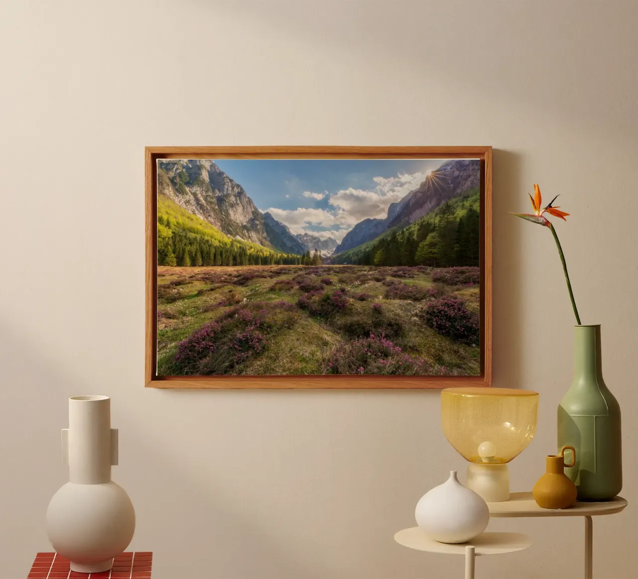 Paesaggio onirico tela con Cornice a cassetta da PhotoVibe Decor