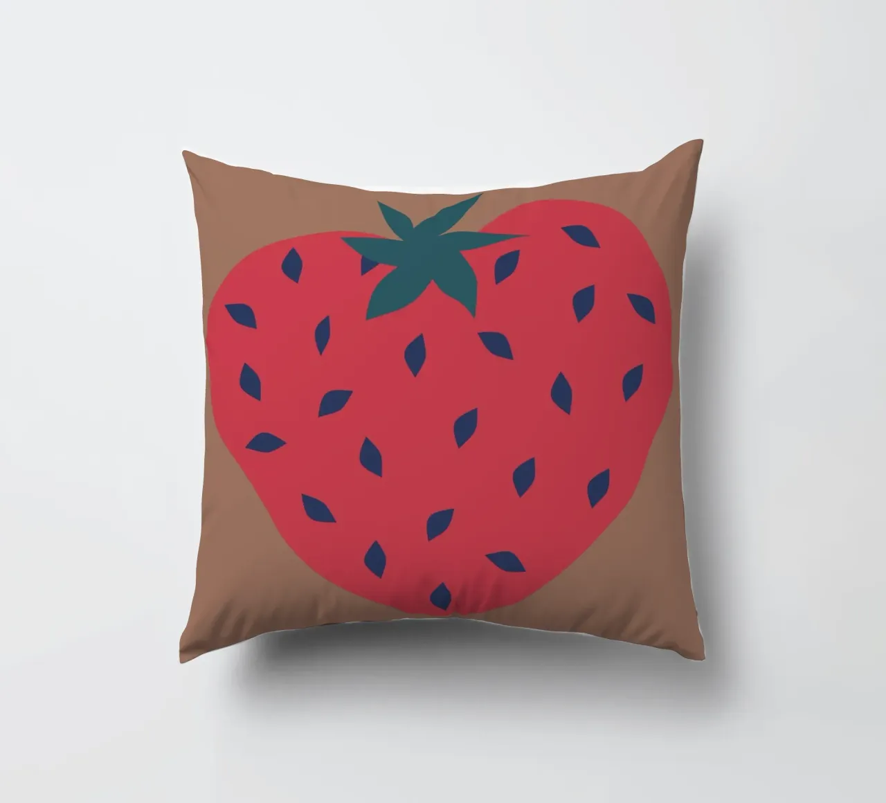 strawberryheart. cuscino da FRICKE DESIGN
